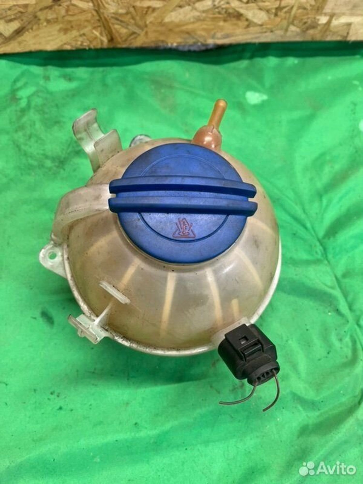 Бачок расширительный Volkswagen Tiguan SUV NF CAW, 2000 рублей, Семиозерка