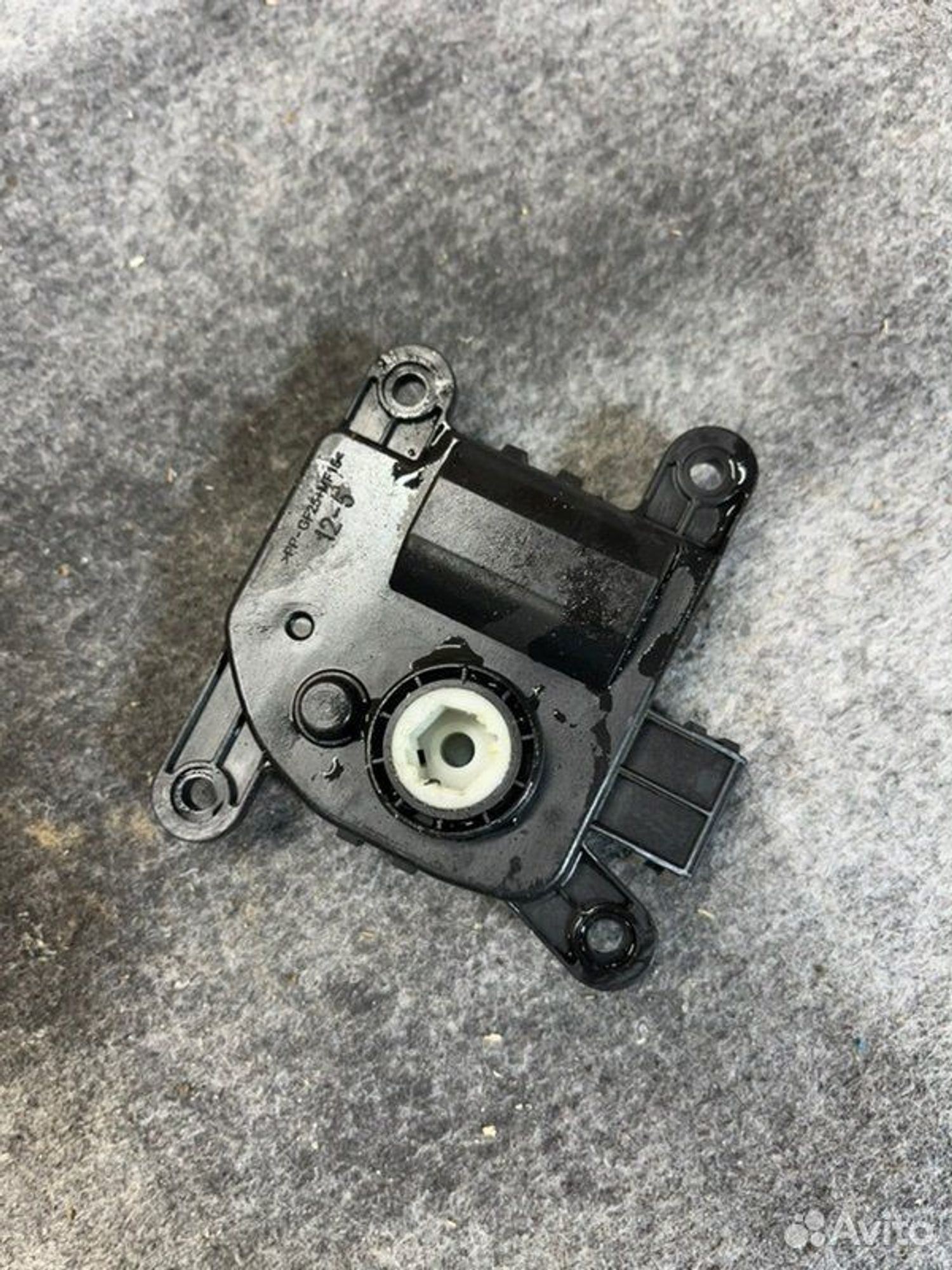 Сервопривод заслонок печки Hyundai Solaris G4FC, 1000 рублей, Семиозерка