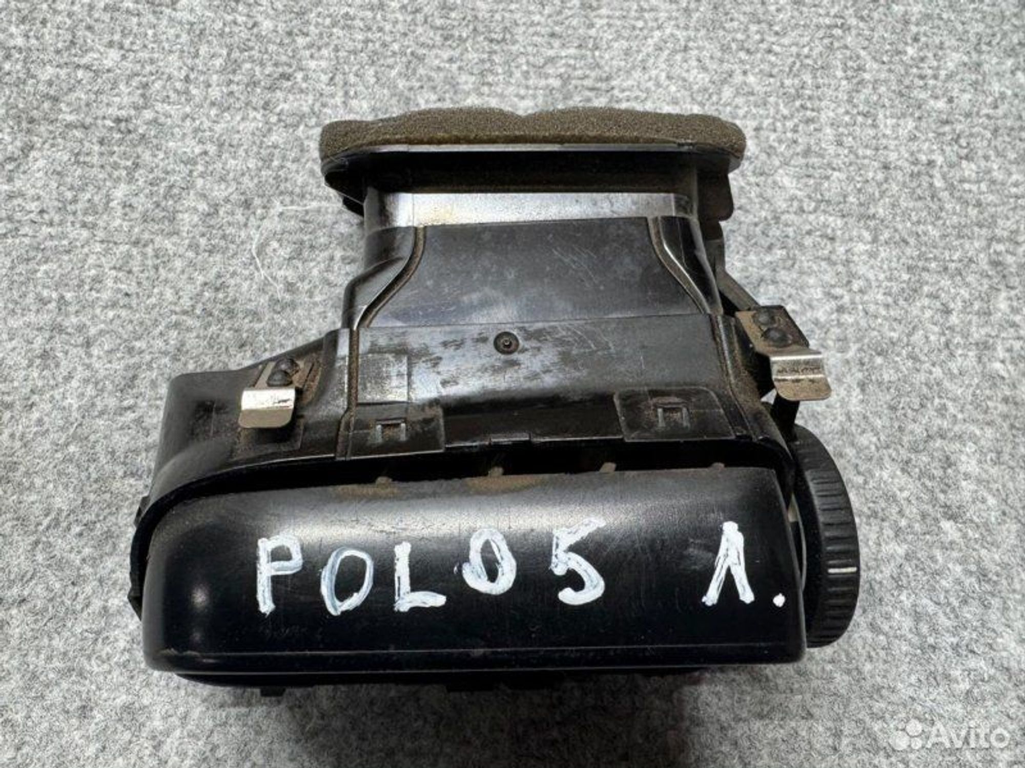 Дефлектор воздушный левый Volkswagen Polo CFN 2012, 1000 рублей, Семиозерка