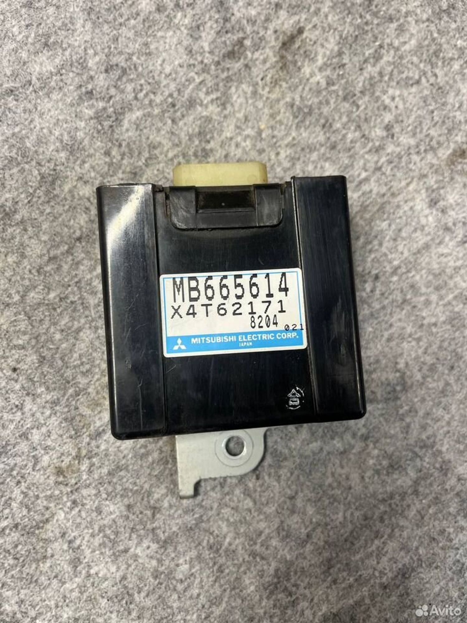 Блок управления подвеской Mitsubishi Pajero 2, 1000 рублей, Семиозерка