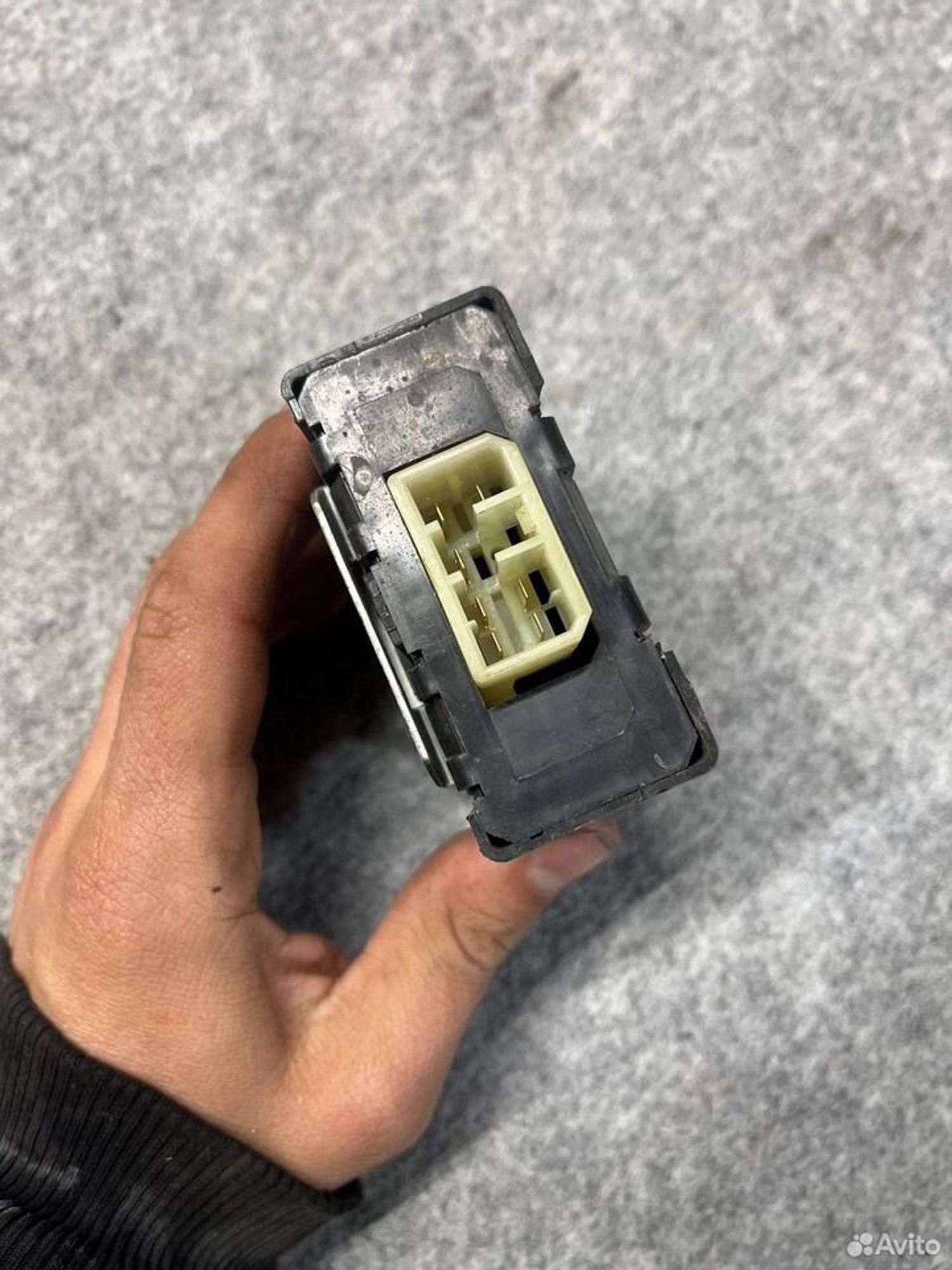 Блок управления подвеской Mitsubishi Pajero 2, 1000 рублей, Семиозерка