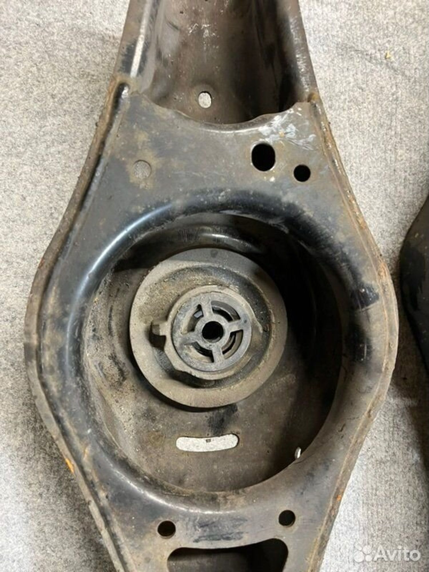 Рычаг подвески задний Volkswagen Tiguan SUV NF CAW, 1000 рублей, Семиозерка