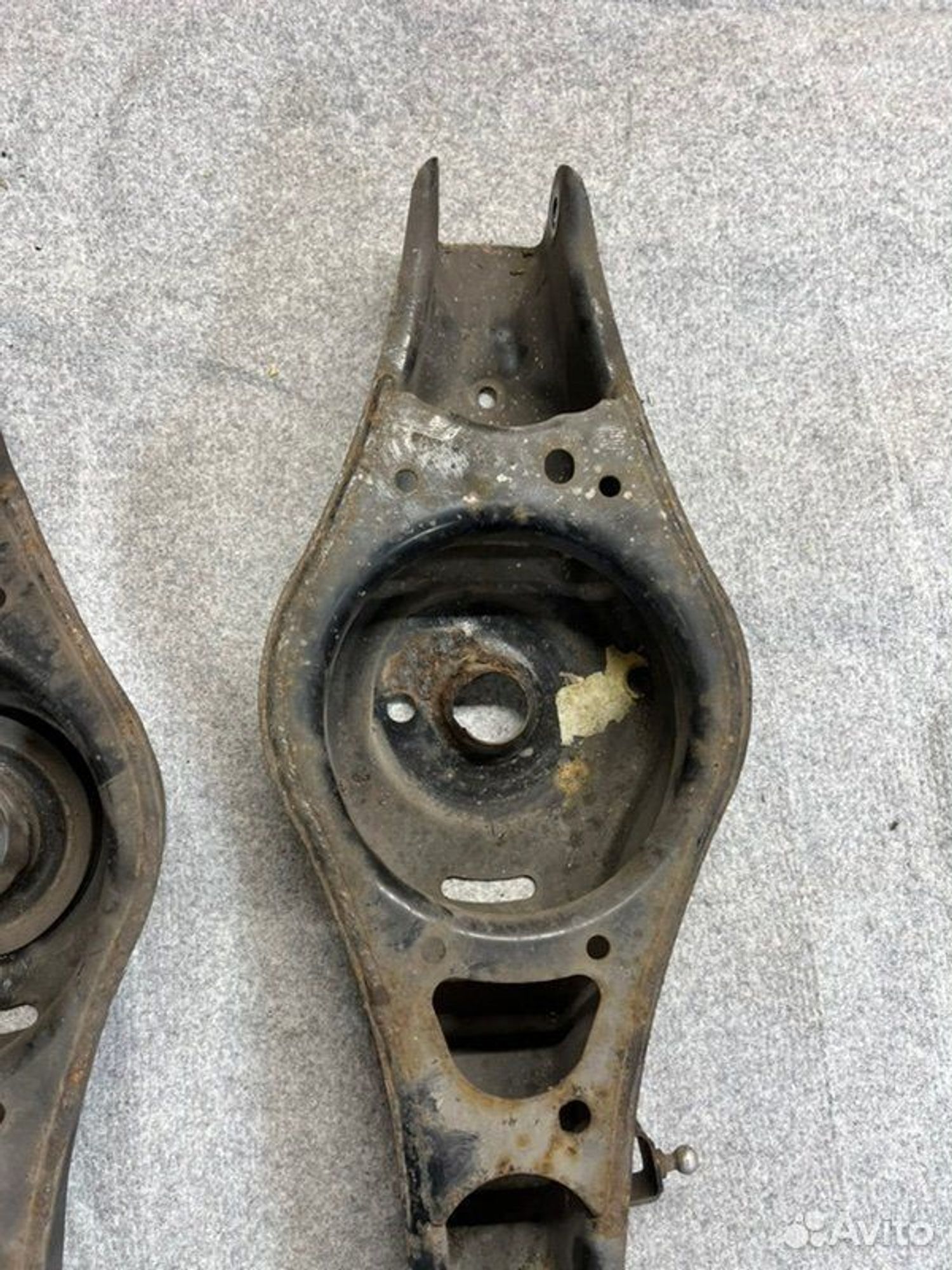 Рычаг подвески задний Volkswagen Tiguan SUV NF CAW, 1000 рублей, Семиозерка