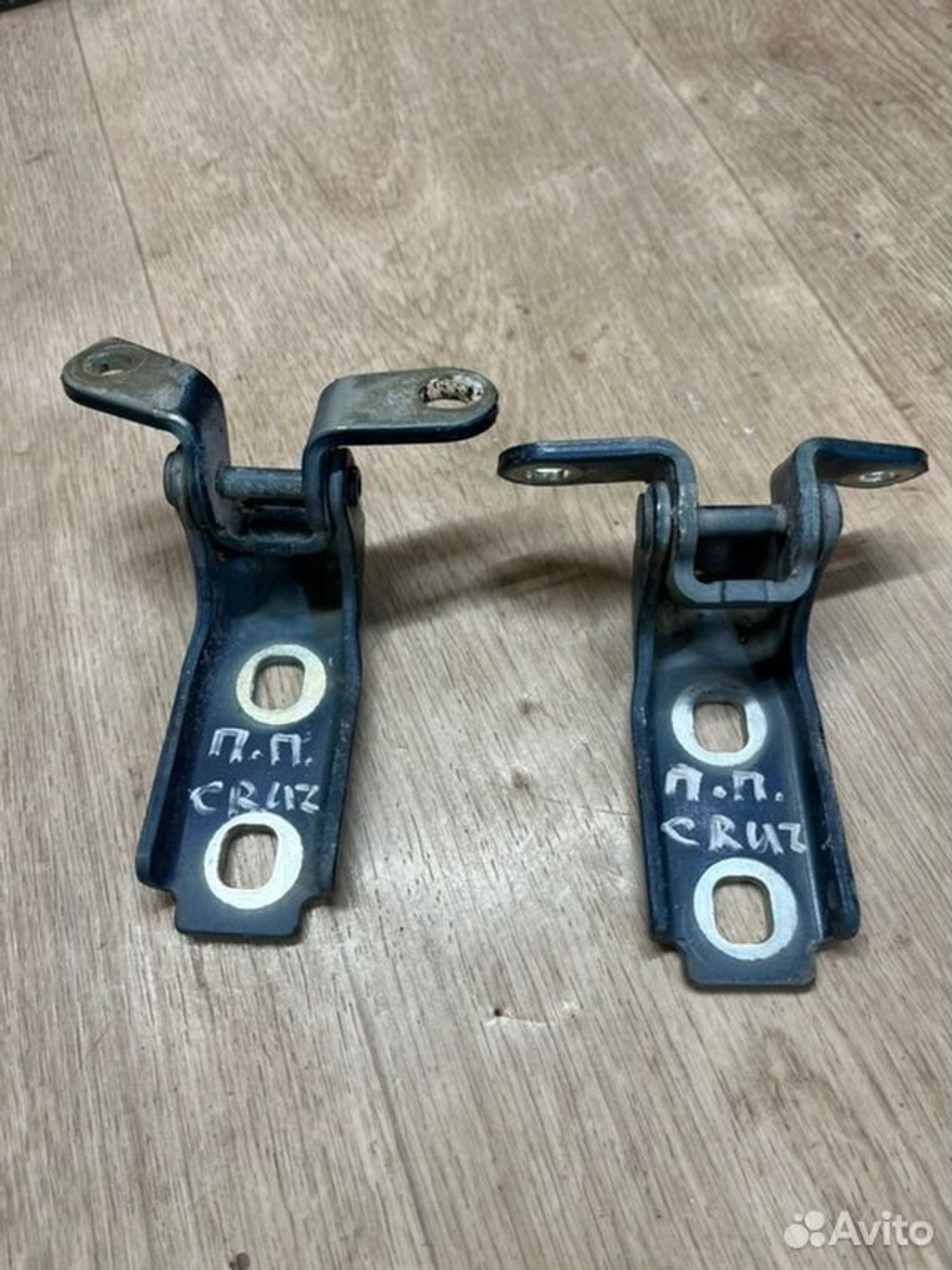 Петля двери передняя правая Chevrolet Cruz J300, 1000 рублей, Семиозерка