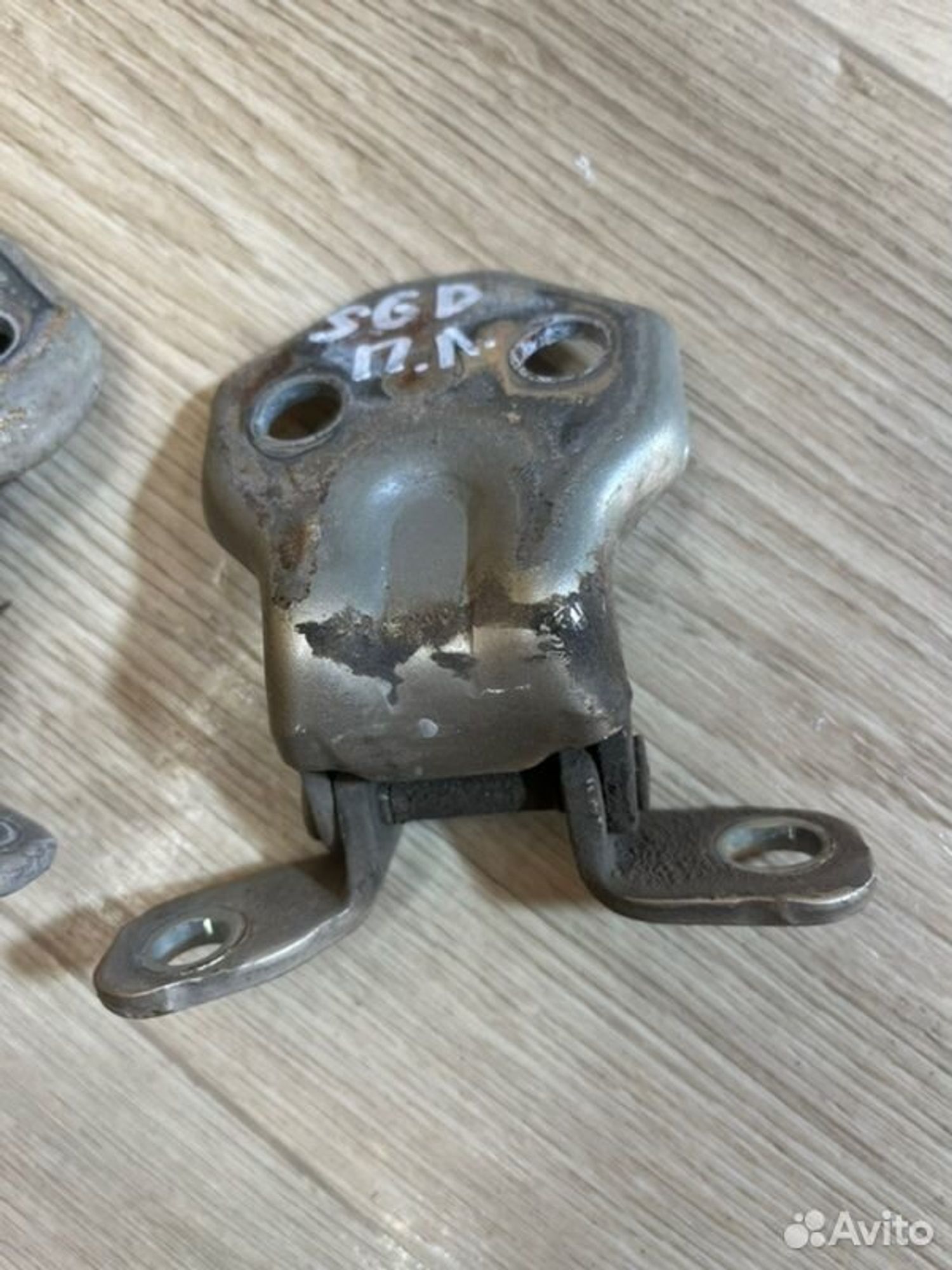Петля двери передняя левая Kia Spectra SD S6D 2007, 1500 рублей, Семиозерка