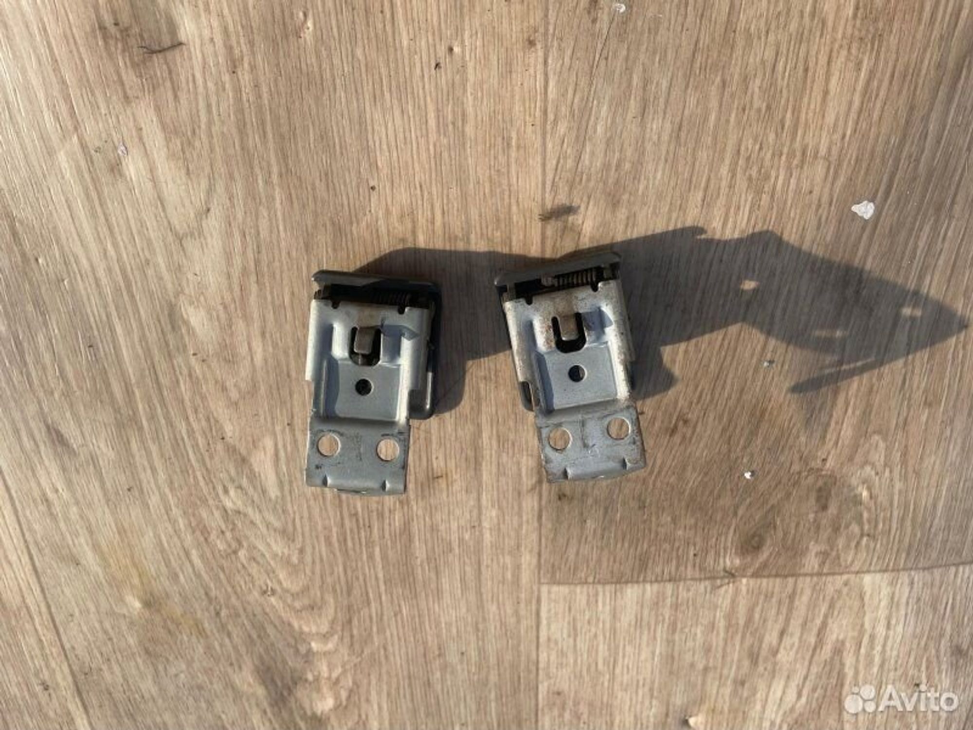 Тяга замка капота Mitsubishi Pajero 6G72 1993, 1000 рублей, Семиозерка