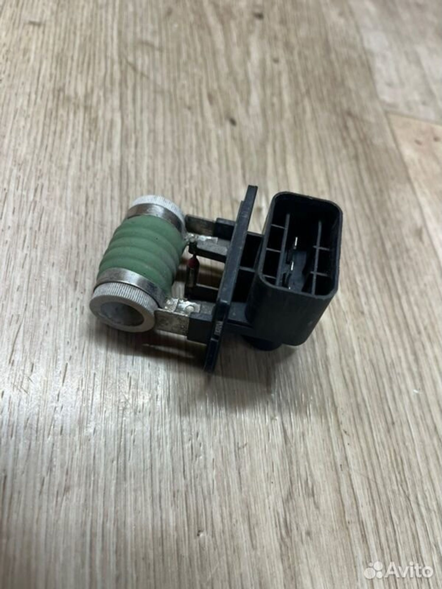 Резистор вентилятора печки Kia Ceed JD G4FG 2013, 1000 рублей, Семиозерка