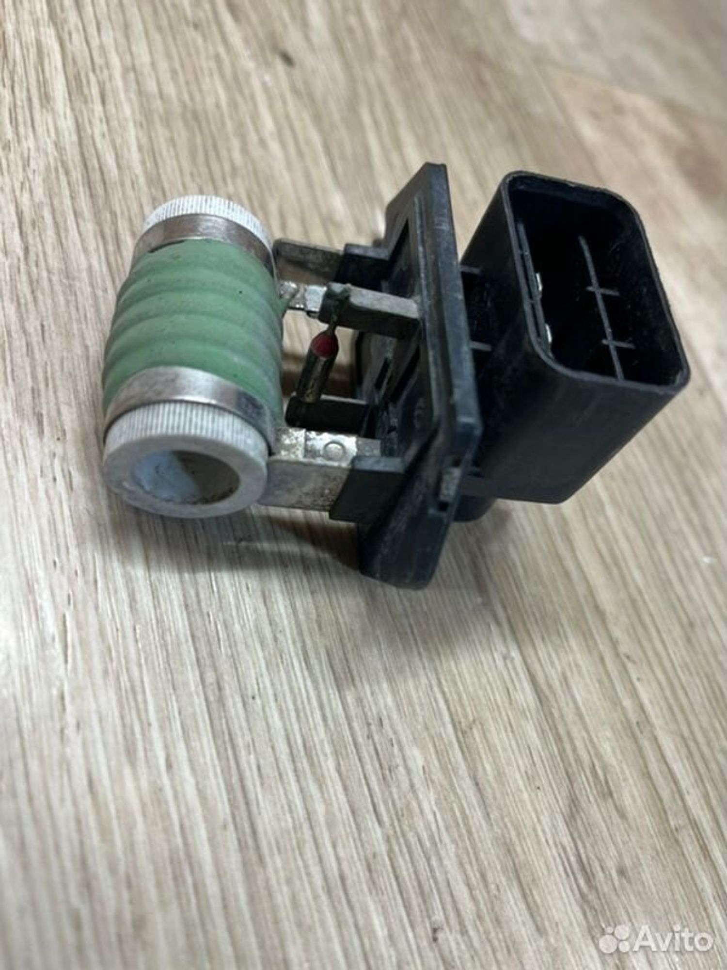 Резистор вентилятора печки Kia Ceed JD G4FG 2013, 1000 рублей, Семиозерка