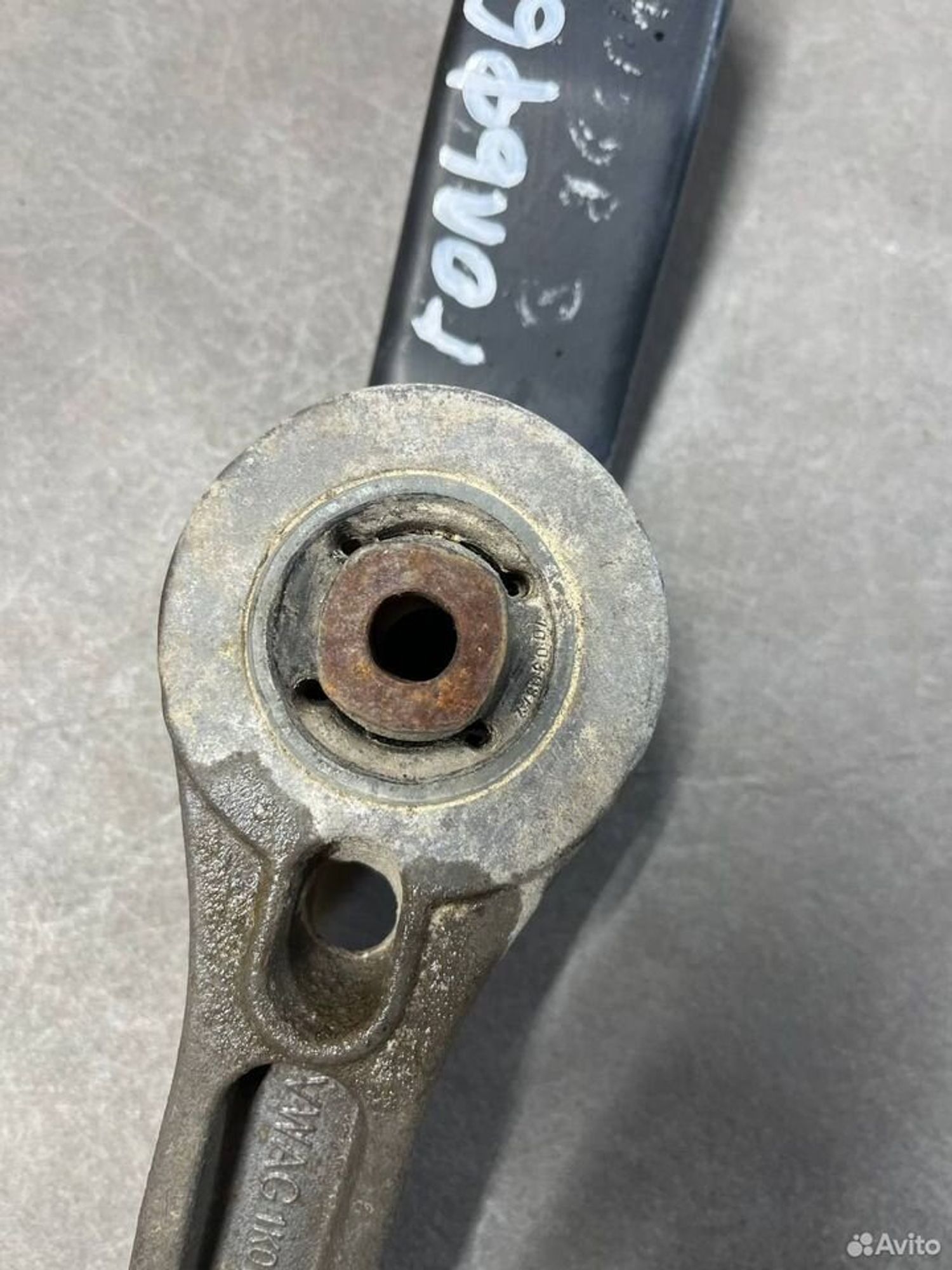 Опора двигателя задняя Golf 6, 1500 рублей, Семиозерка