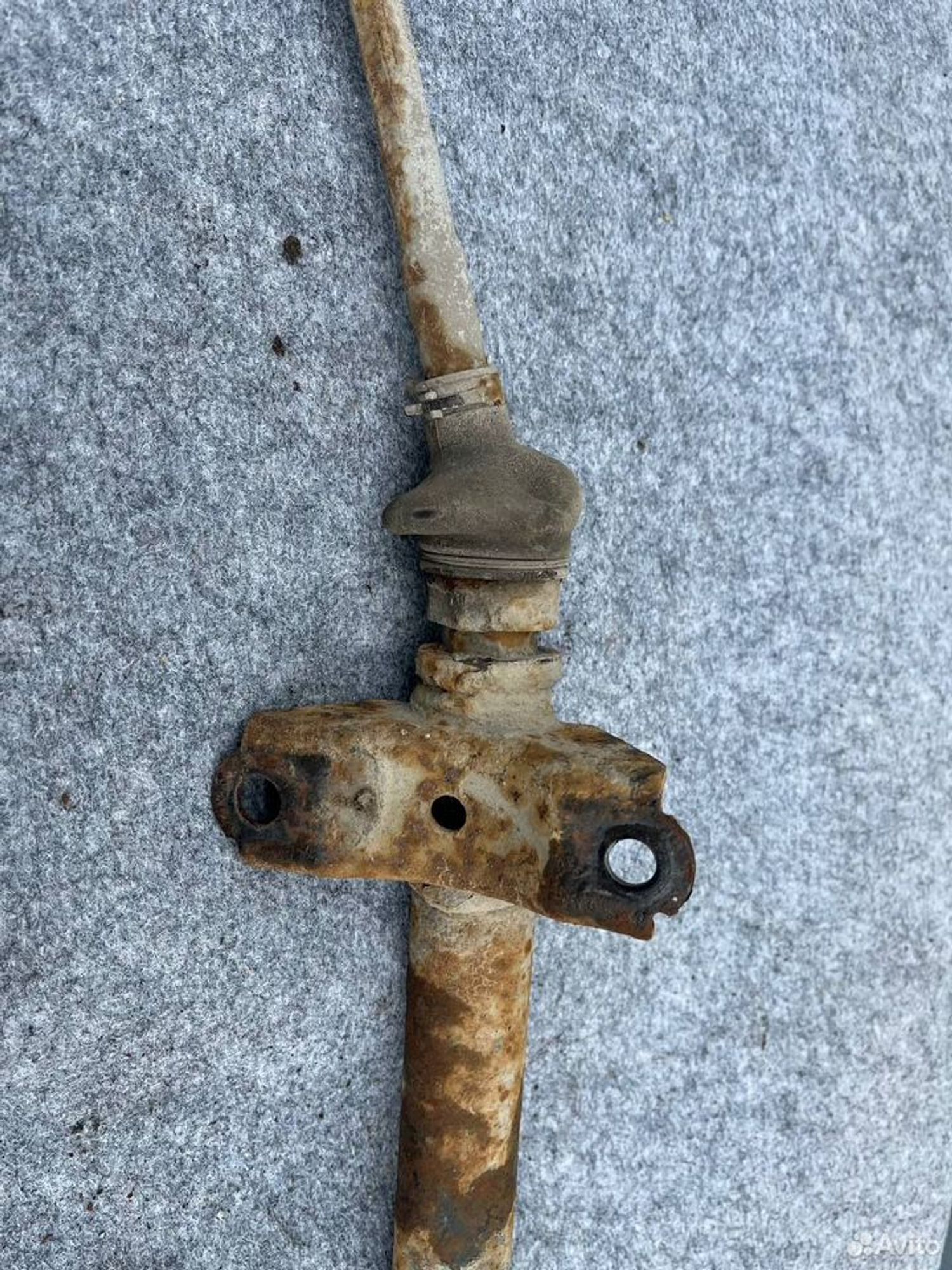 Подрулевая тяга задняя Mazda milenia, 2000 рублей, Семиозерка