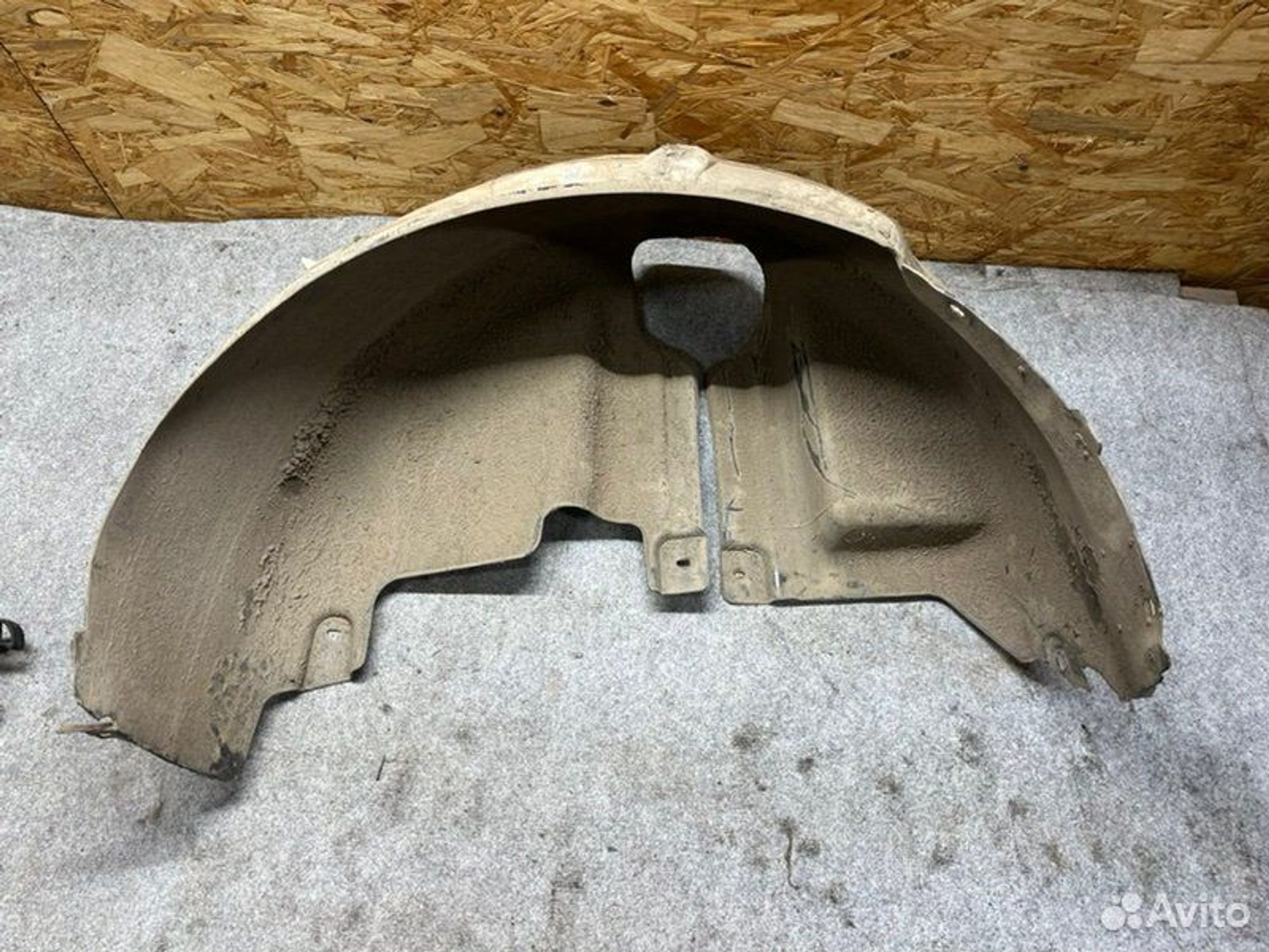 Подкрылок задний левый Volkswagen Polo CFN 2012, 1000 рублей, Семиозерка