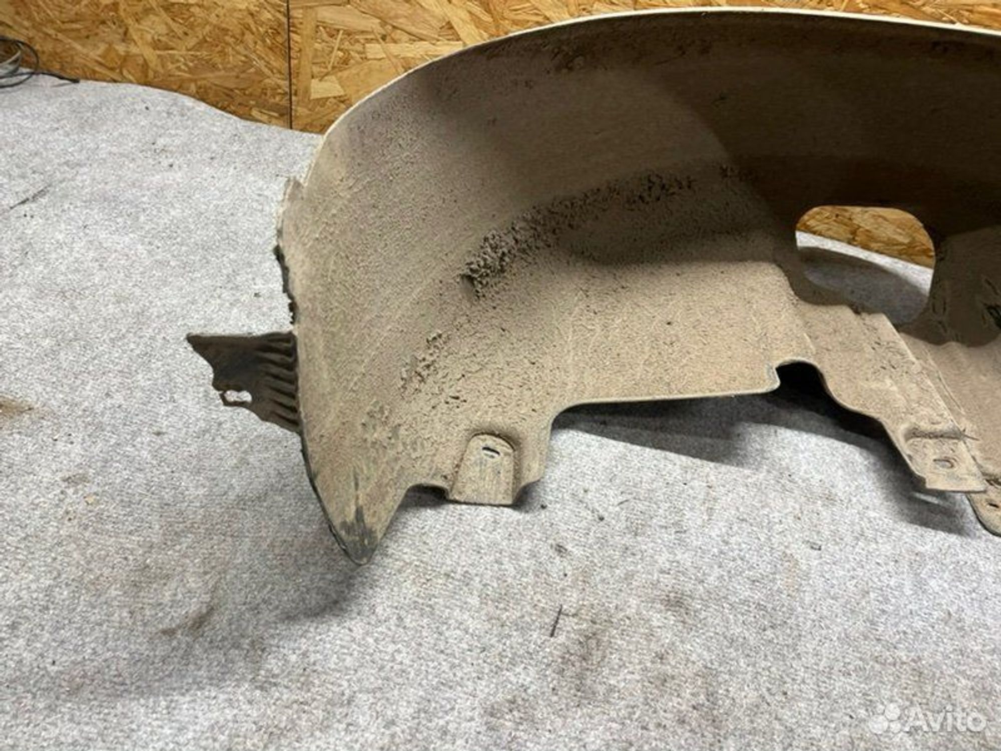 Подкрылок задний левый Volkswagen Polo CFN 2012, 1000 рублей, Семиозерка