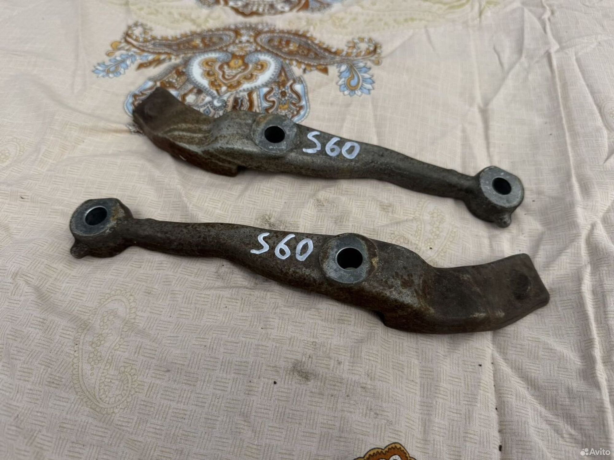 Крепление на поворотном кулаке Volvo s60 xc70 xc90, 1000 рублей, Семиозерка