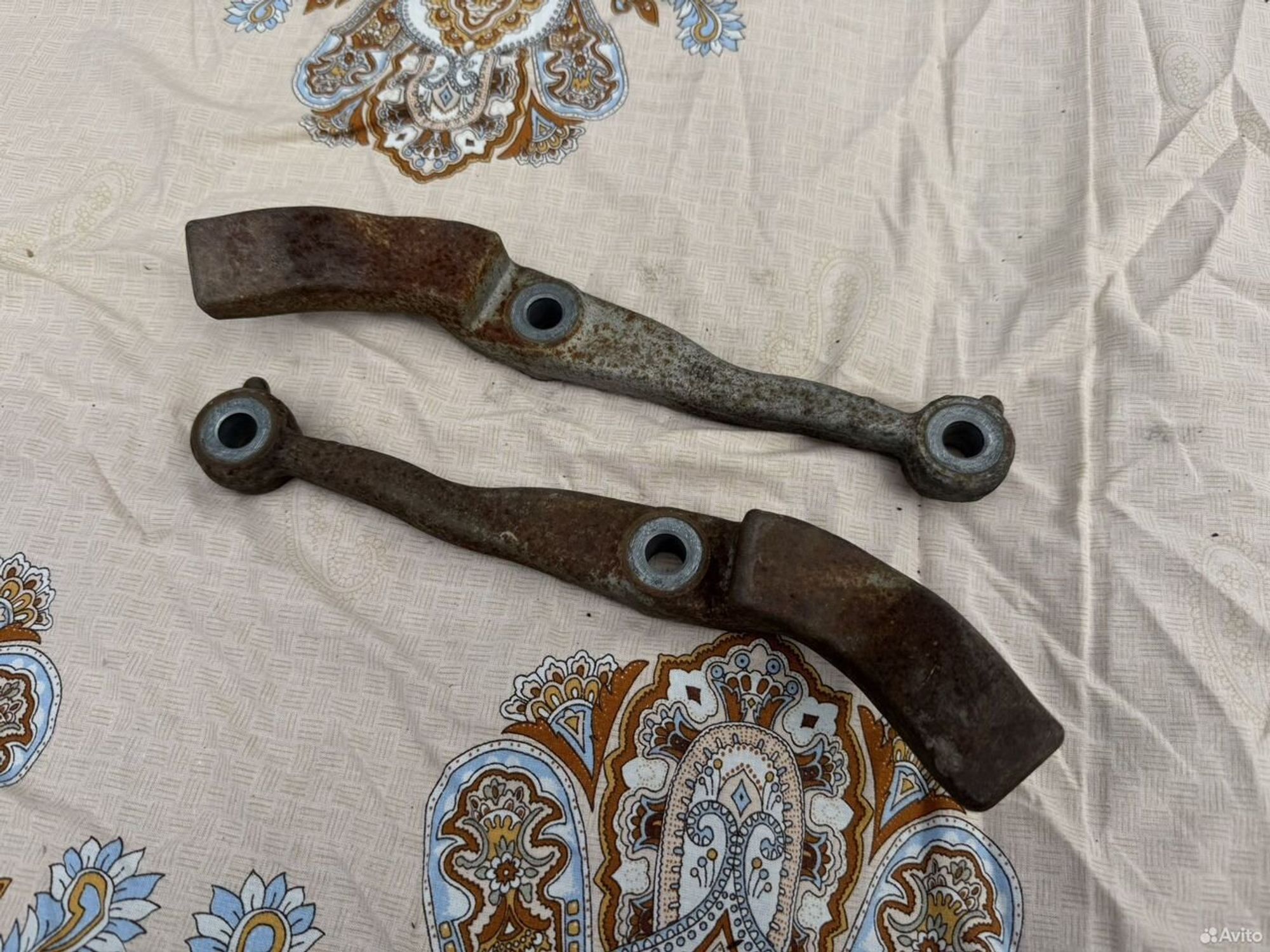 Крепление на поворотном кулаке Volvo s60 xc70 xc90, 1000 рублей, Семиозерка