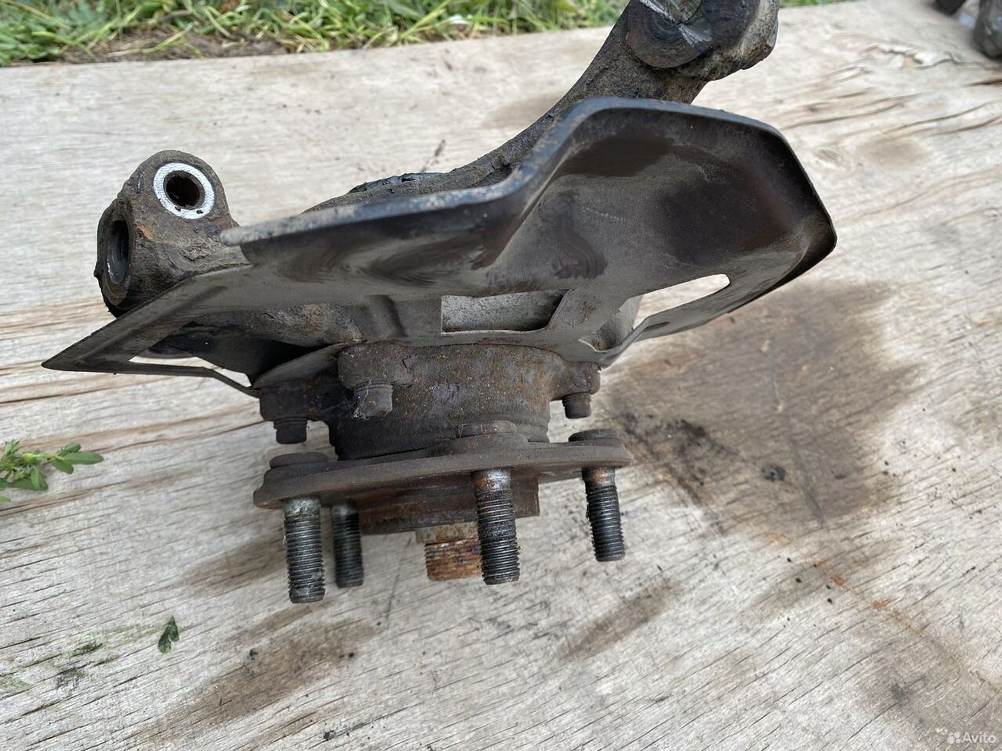 Ступица передняя правая мазда 3 bm, 2900 рублей, Семиозерка