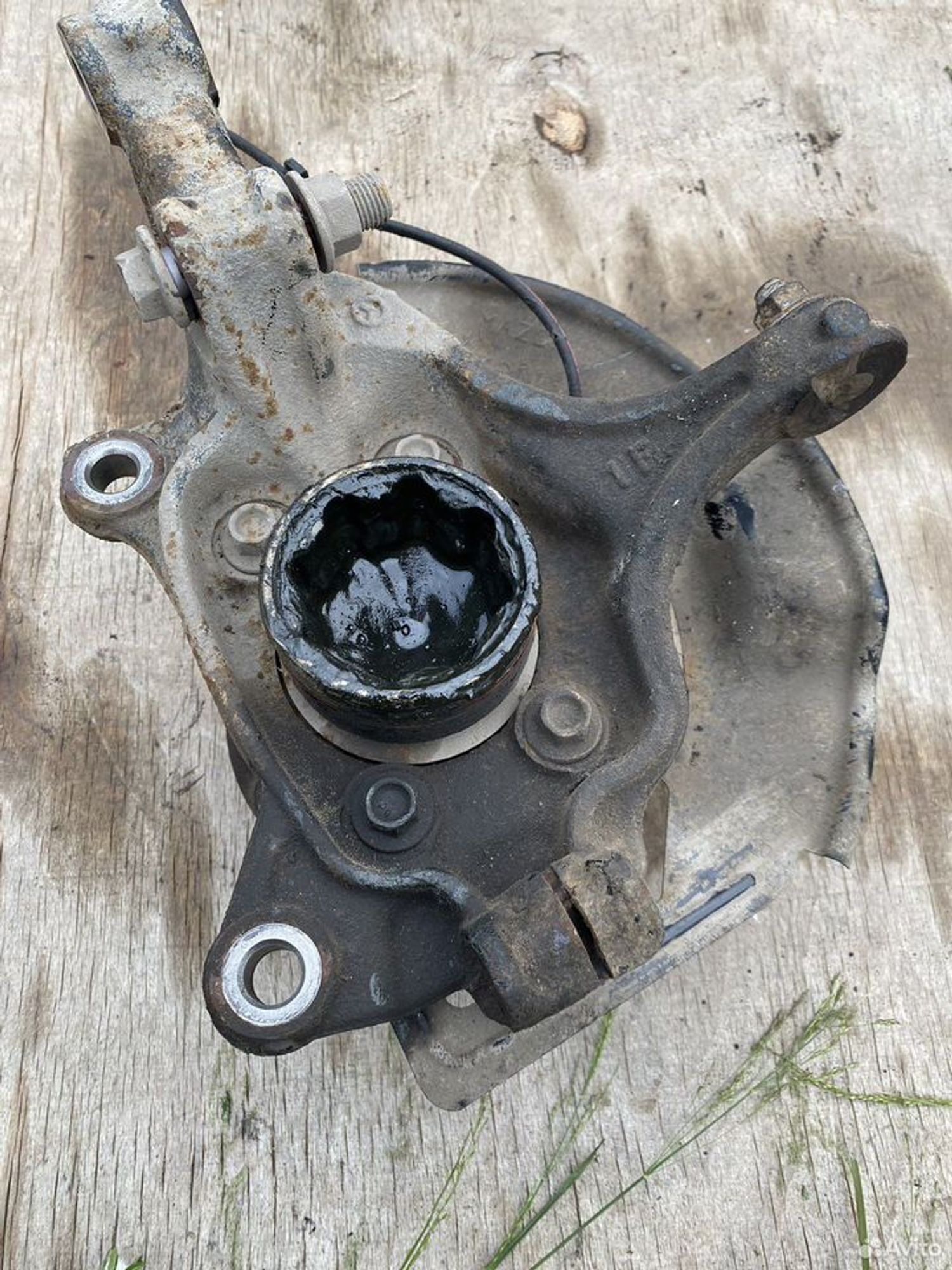 Ступица передняя правая мазда 3 bm, 2900 рублей, Семиозерка