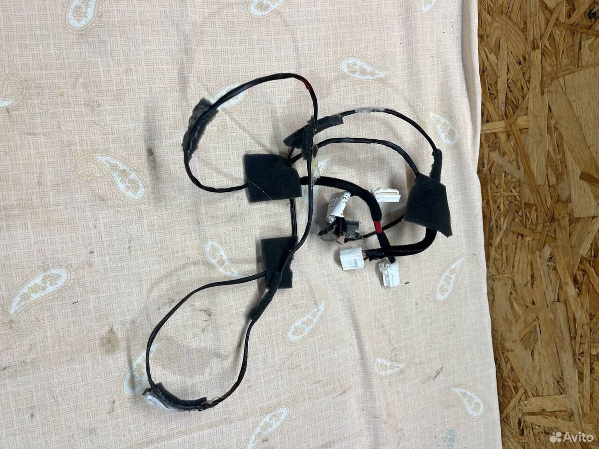 Проводка потолка Hyundai Solaris 1, 1000 рублей, Семиозерка