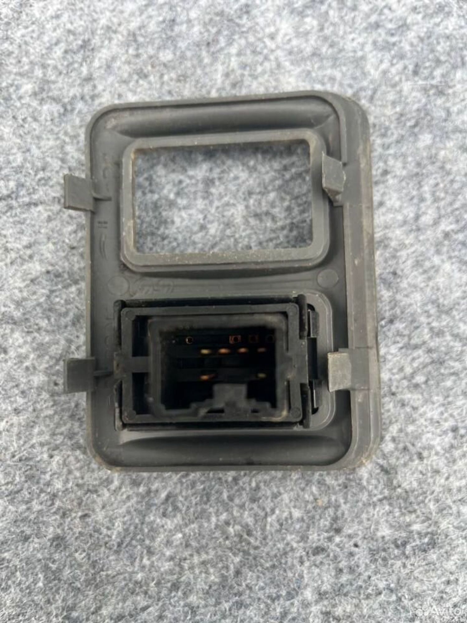 Кнопка режима подвески Mitsubishi Pajero 2, 1000 рублей, Семиозерка