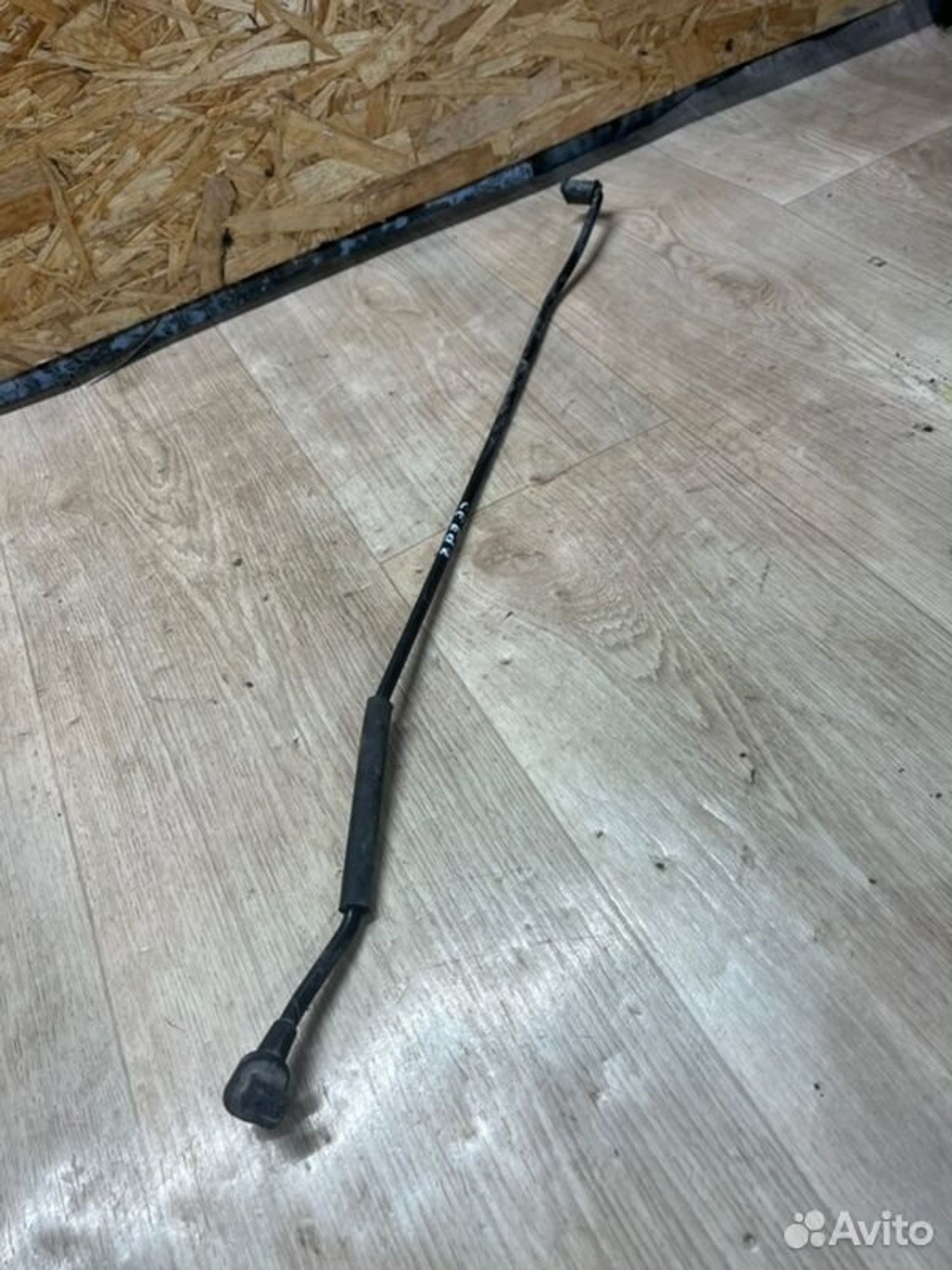 Упор капота Kia Ceed JD G4FG 2013, 1000 рублей, Семиозерка