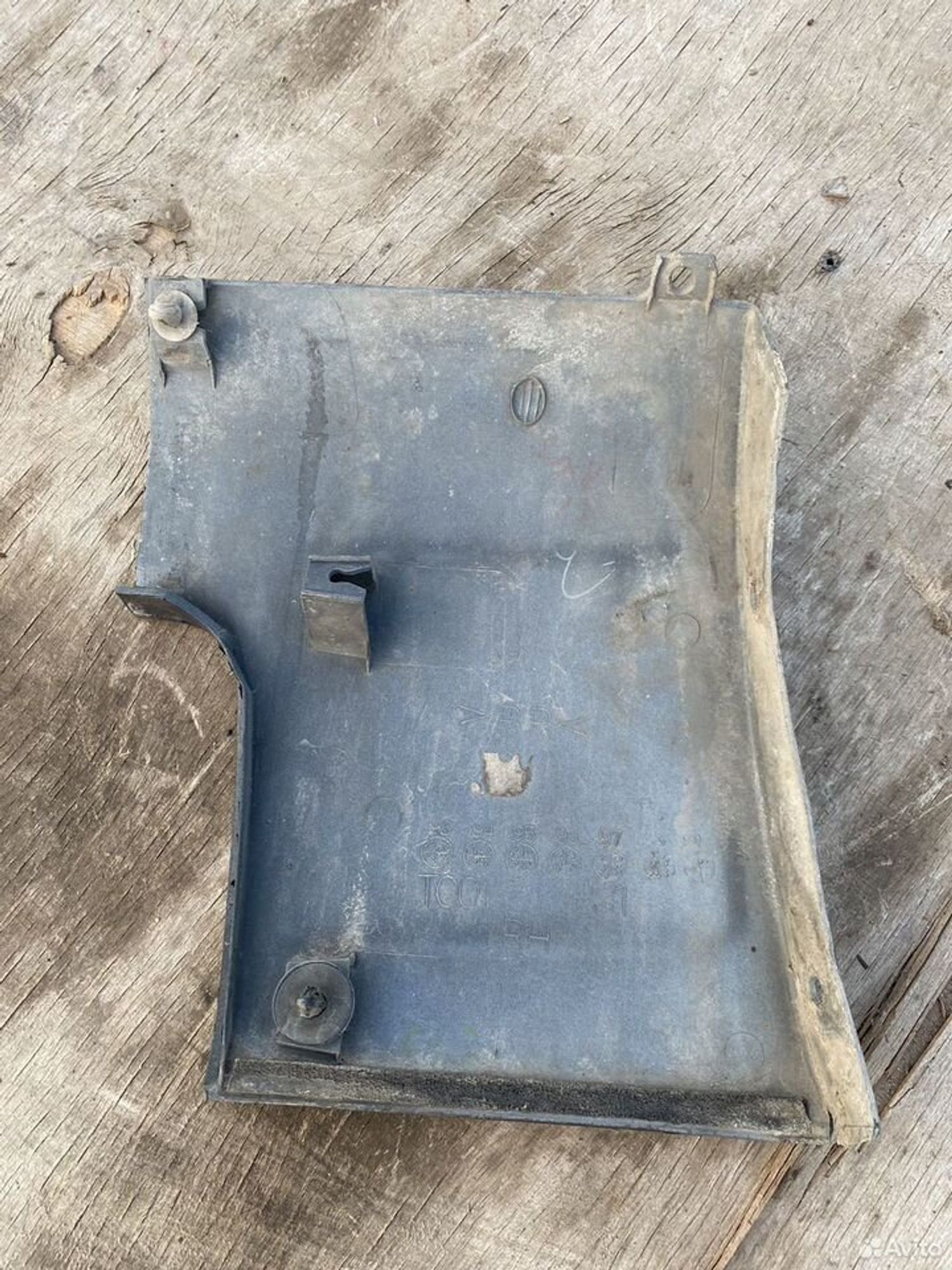 Накладка крыла правая нижняя mazda миления, 1100 рублей, Семиозерка