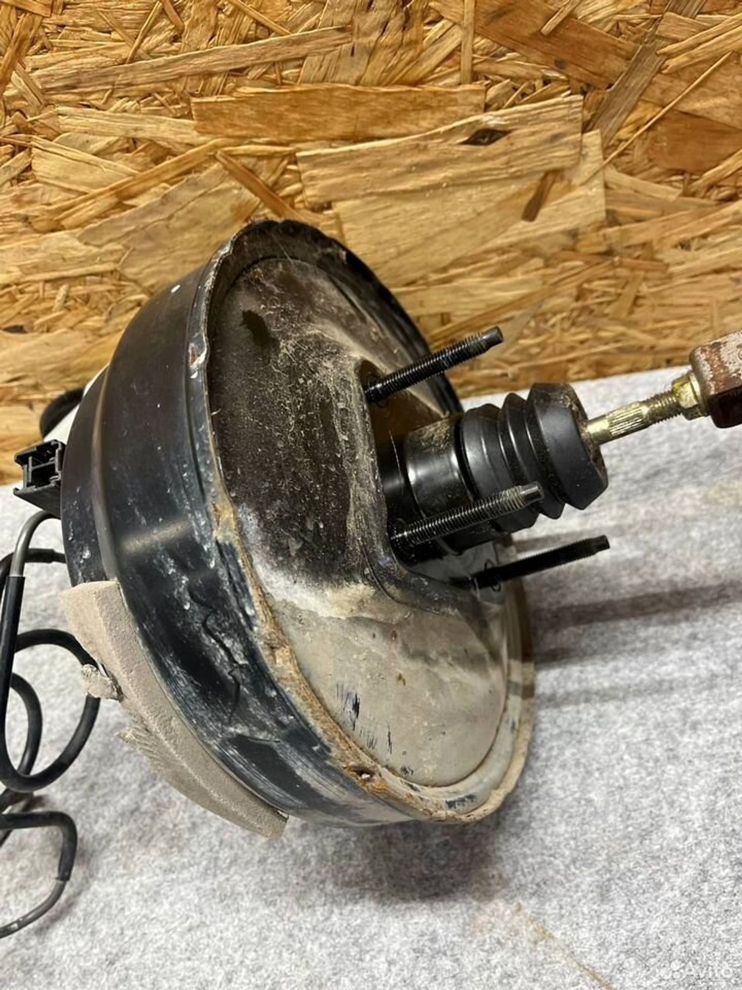 Вакуумный усилитель тормозов Mazda Milenia, 2100 рублей, Семиозерка