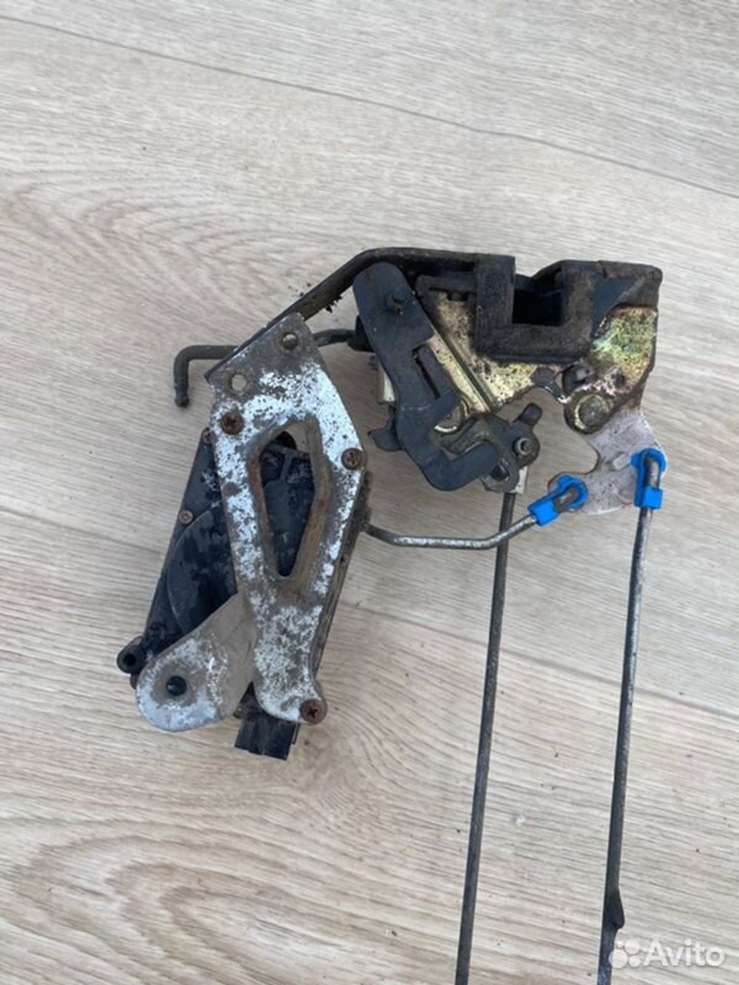 Замок боковой двери задний левый Hyundai Accent, 1000 рублей, Семиозерка