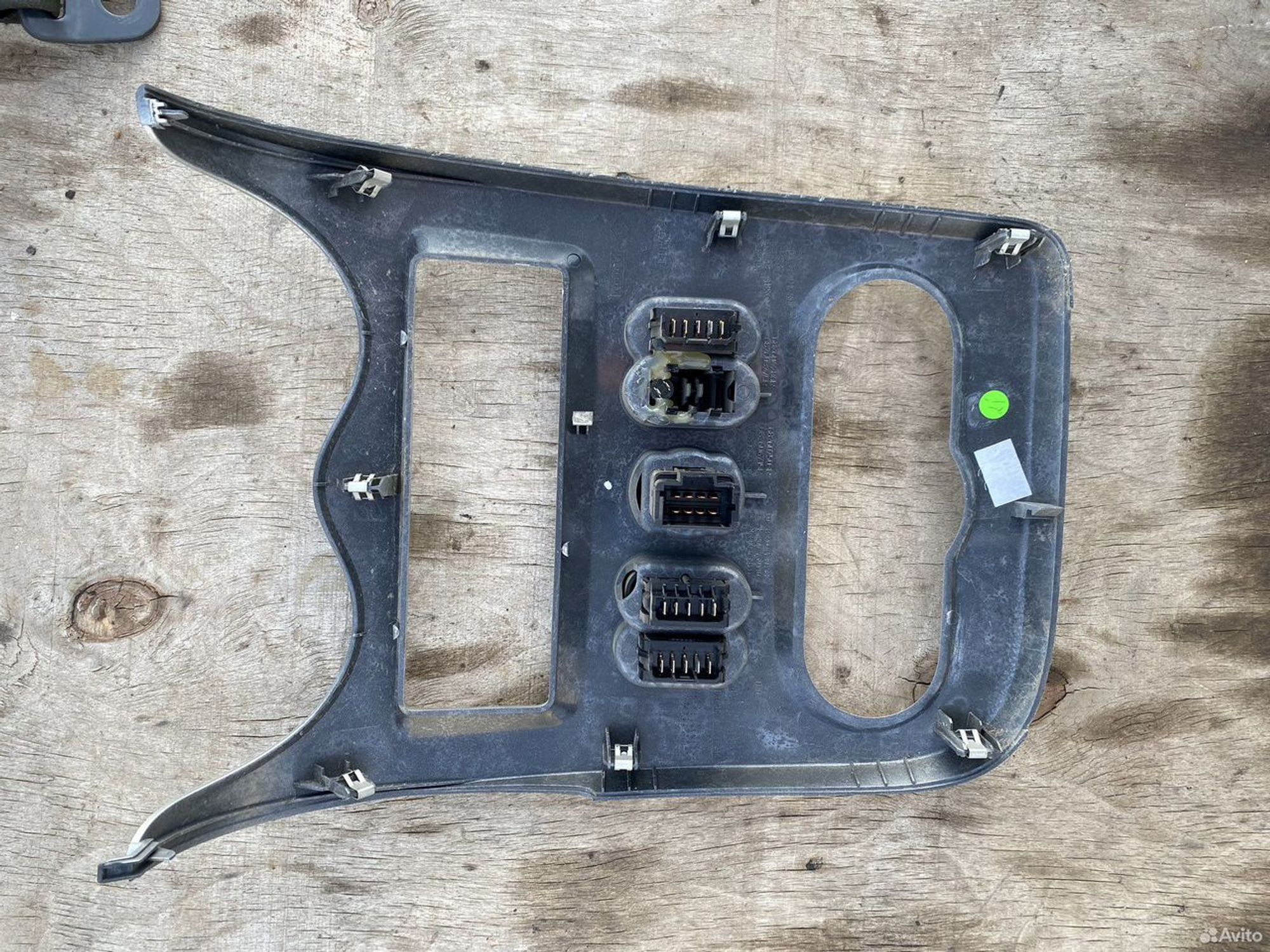 Центральная консоль logan, 1500 рублей, Семиозерка