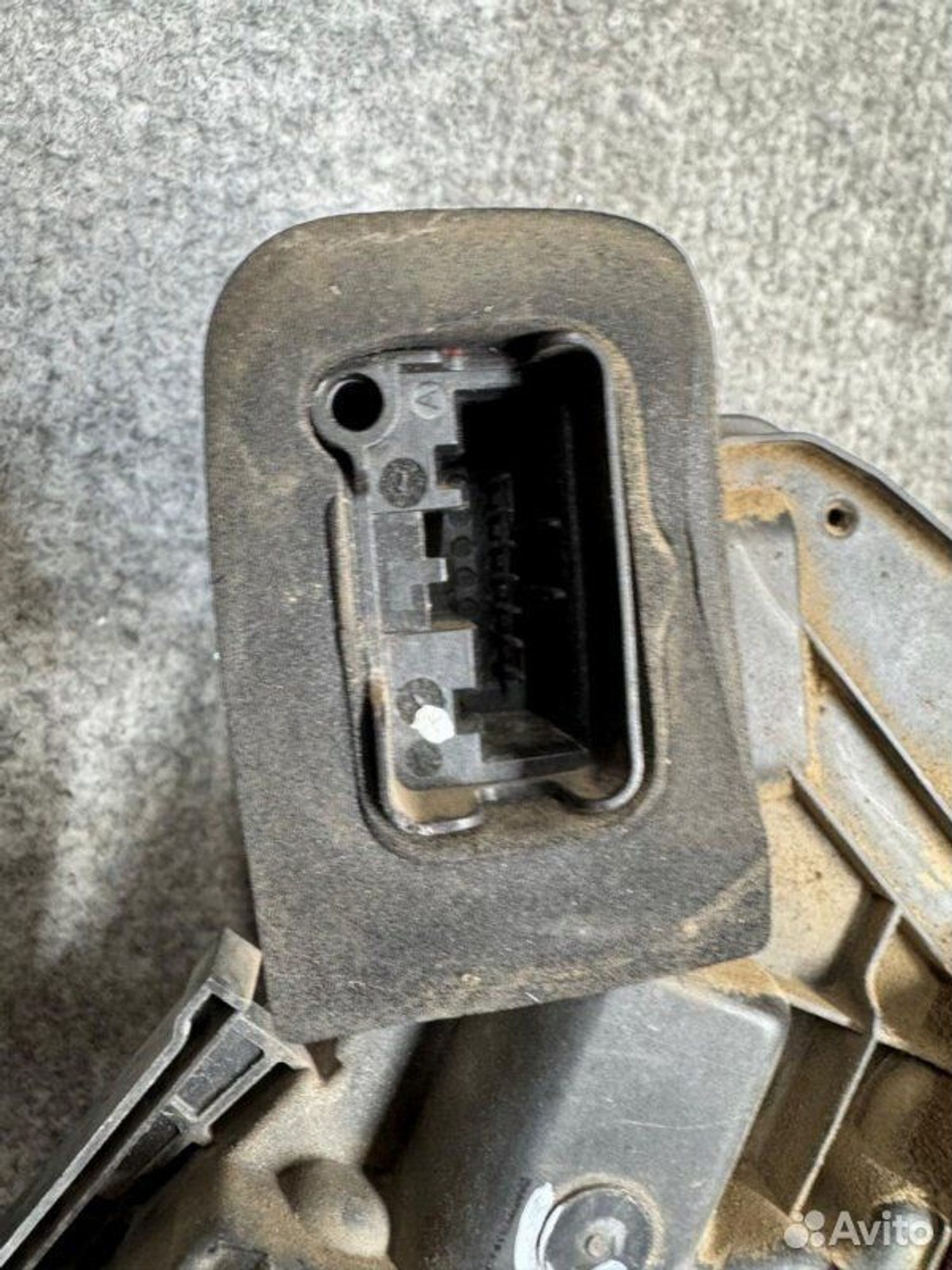 Замок боковой двери задний правый Volkswagen Polo, 1800 рублей, Семиозерка