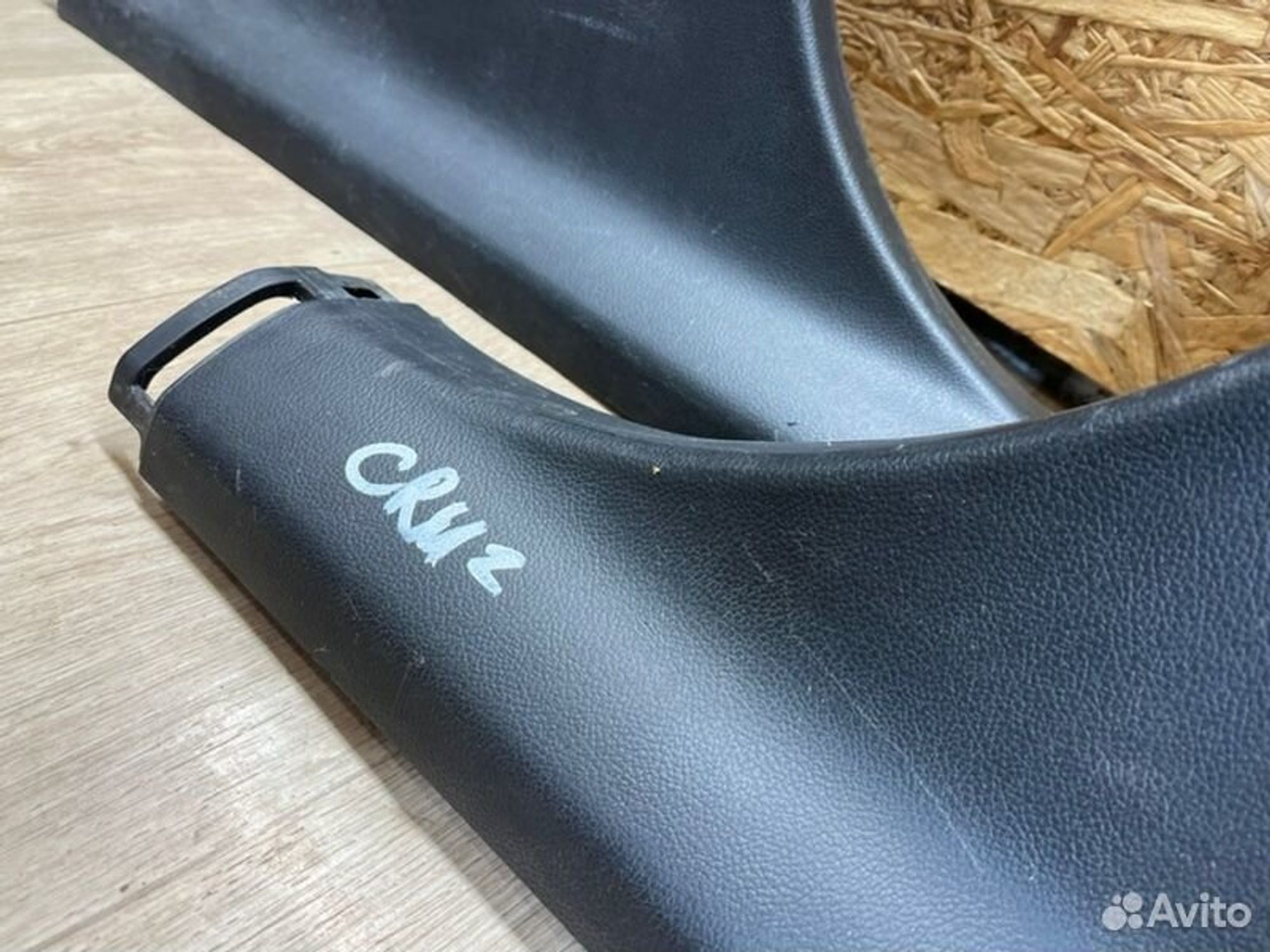 Обшивка боковой стойки Chevrolet Cruz J300 F16D3, 800 рублей, Семиозерка