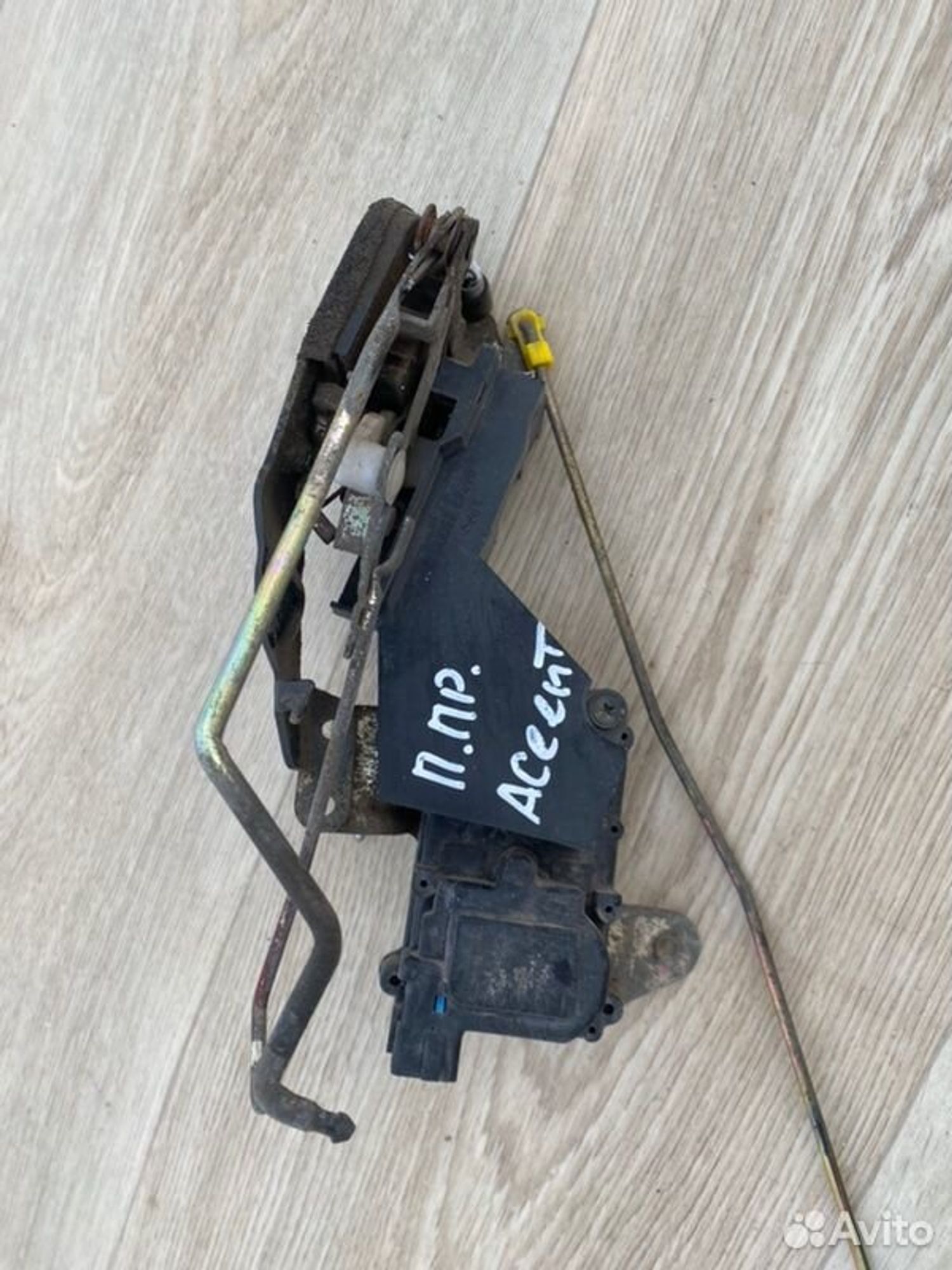 Замок боковой двери передний правый Hyundai Accent, 1100 рублей, Семиозерка