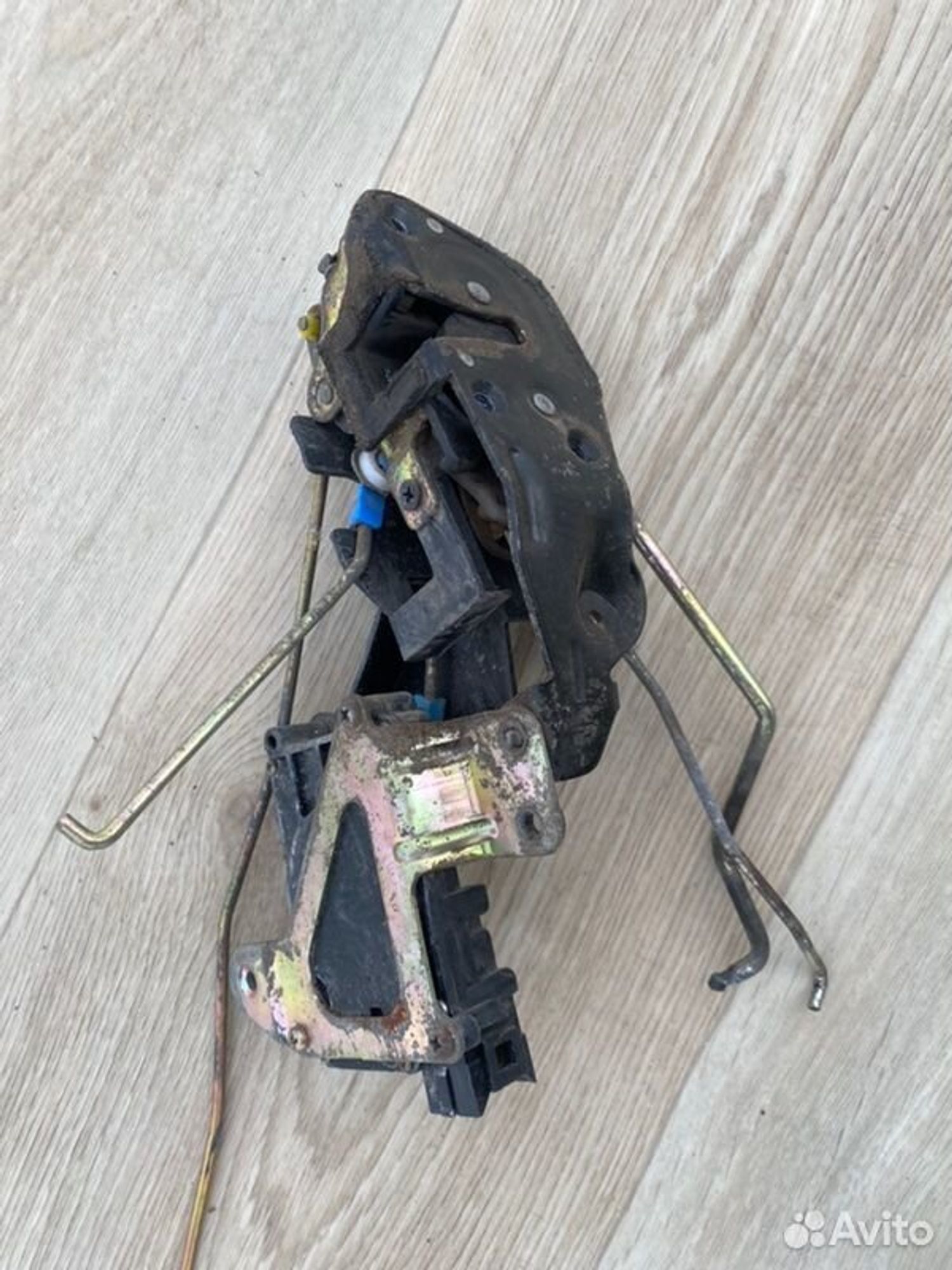 Замок боковой двери передний правый Hyundai Accent, 1100 рублей, Семиозерка