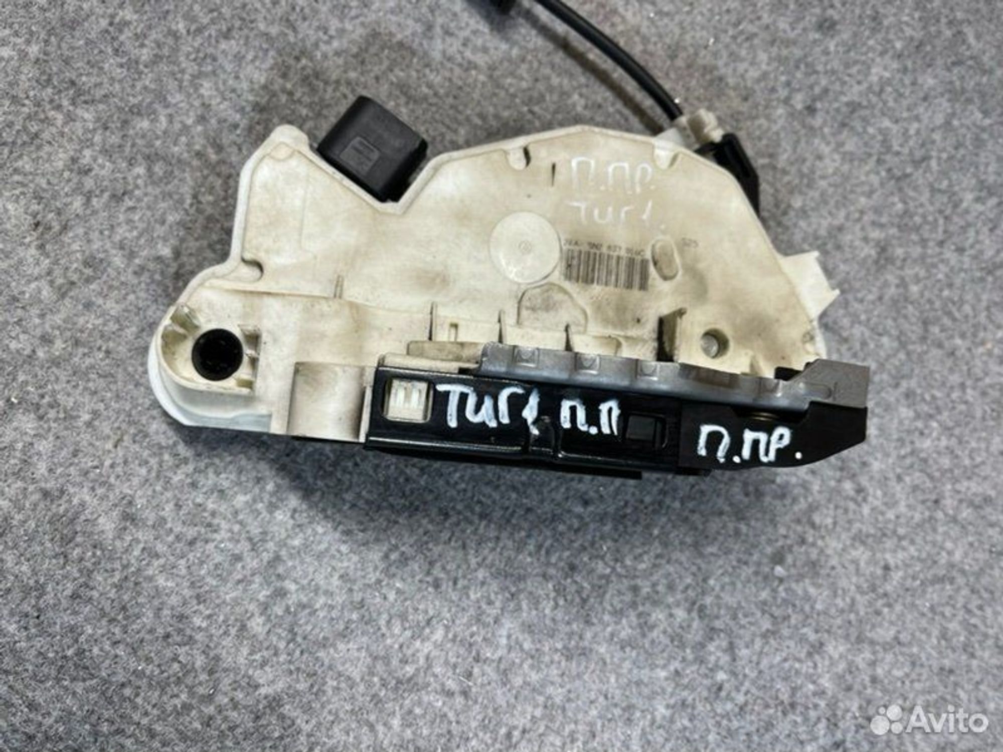 Замок боковой двери передний правый Volkswagen, 1500 рублей, Семиозерка