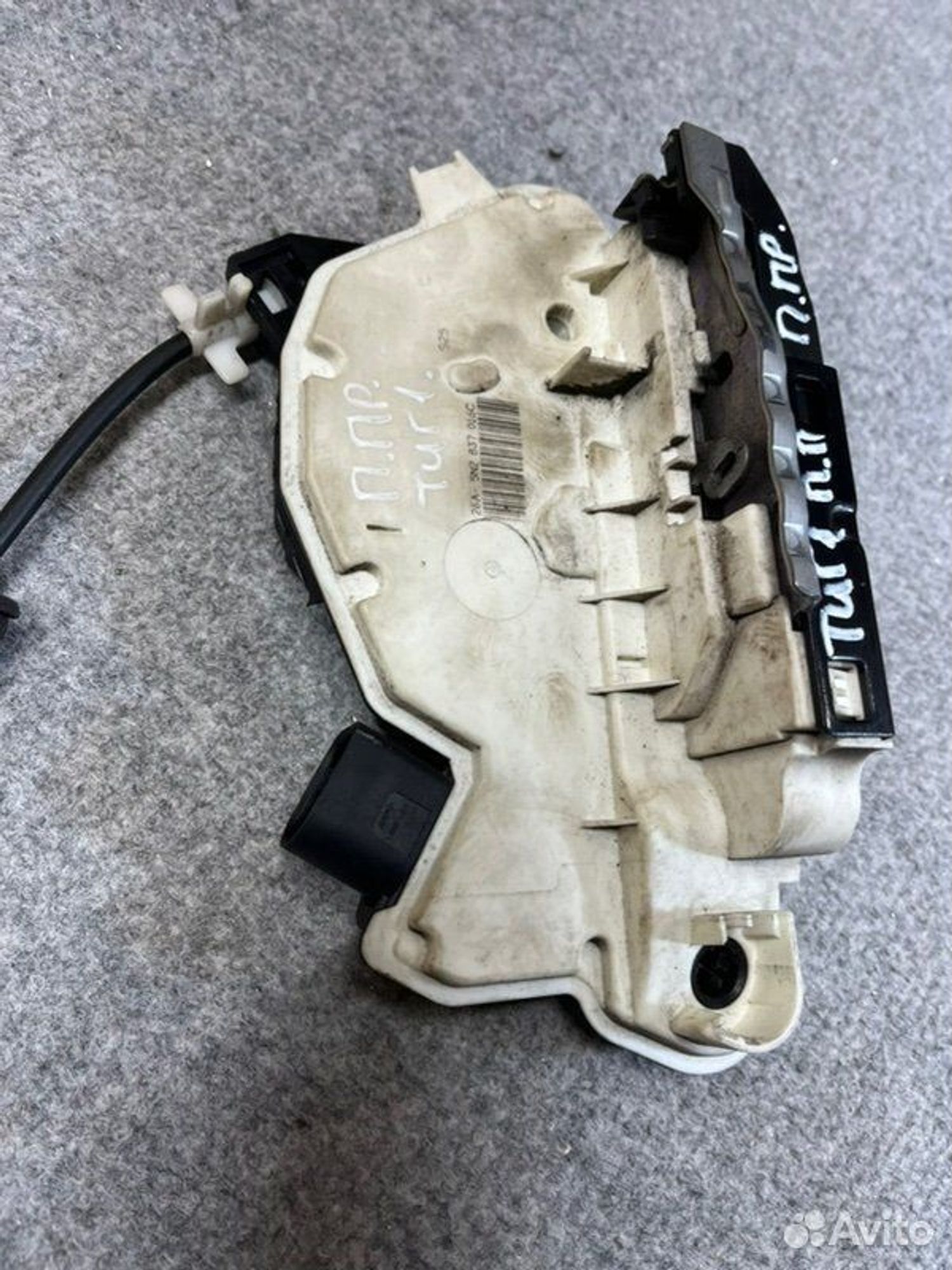 Замок боковой двери передний правый Volkswagen, 1500 рублей, Семиозерка