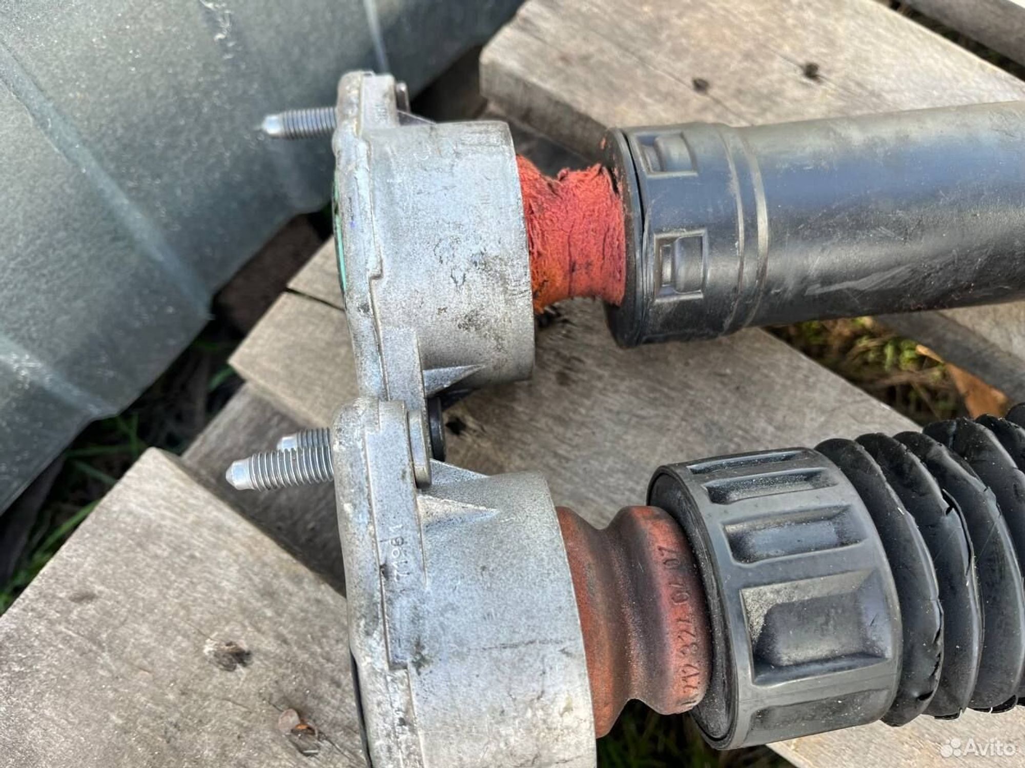 Амортизатор задний Mercedes w212, 7000 рублей, Семиозерка