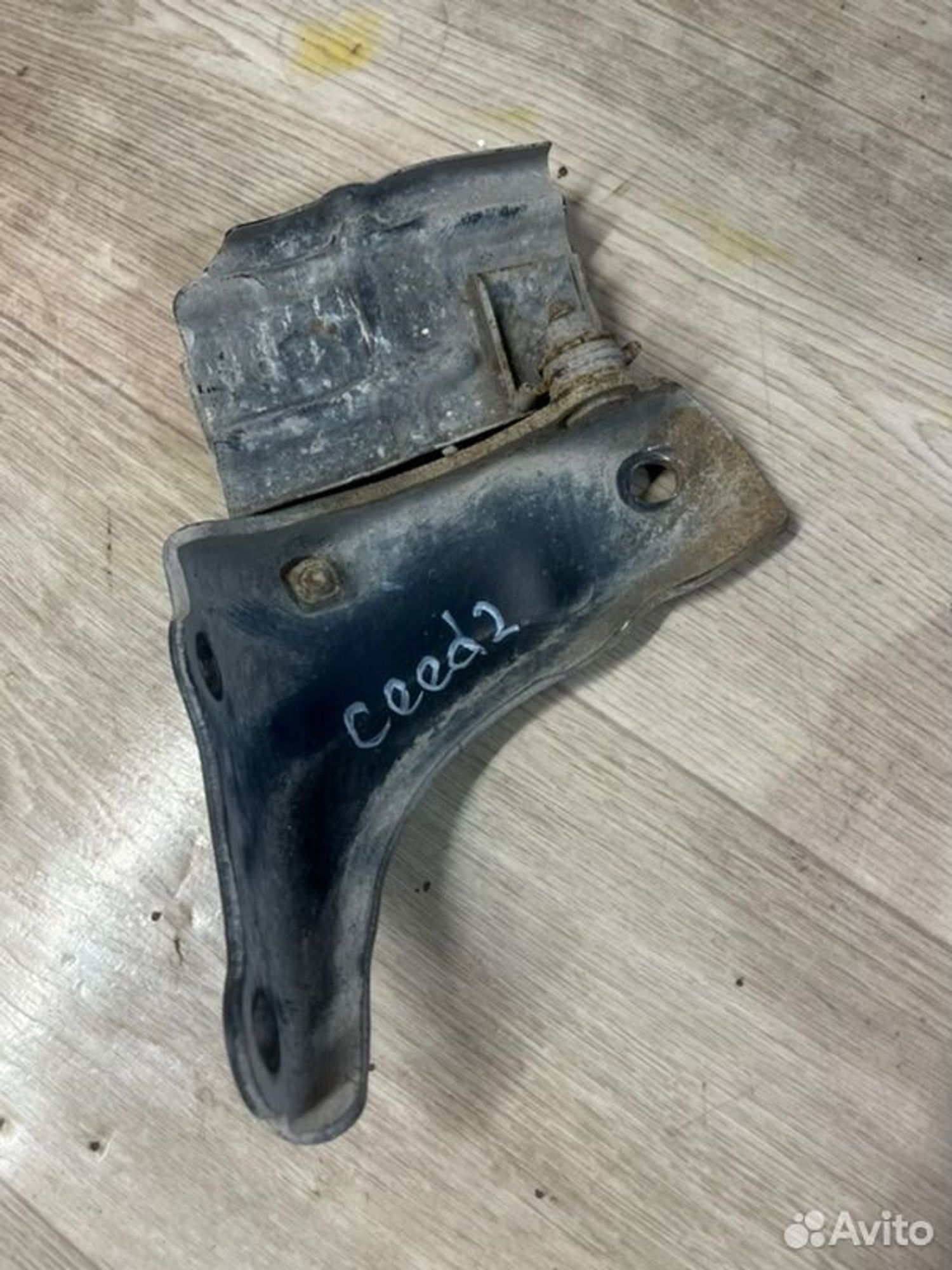 Крепление коллектора выпускного Kia Ceed JD G4FG, 1000 рублей, Семиозерка