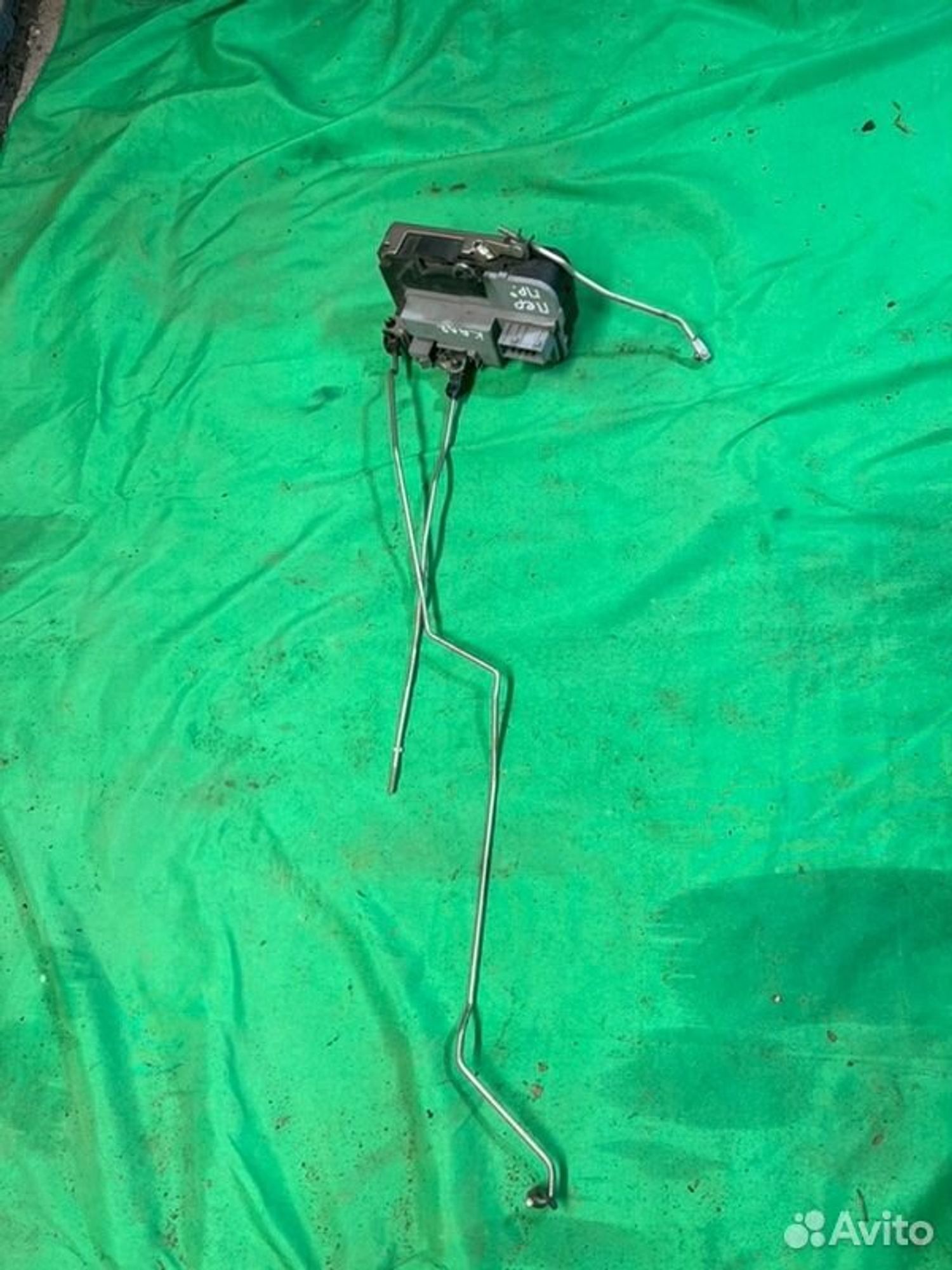 Замок боковой двери передний правый Лада Калина 2, 1500 рублей, Семиозерка