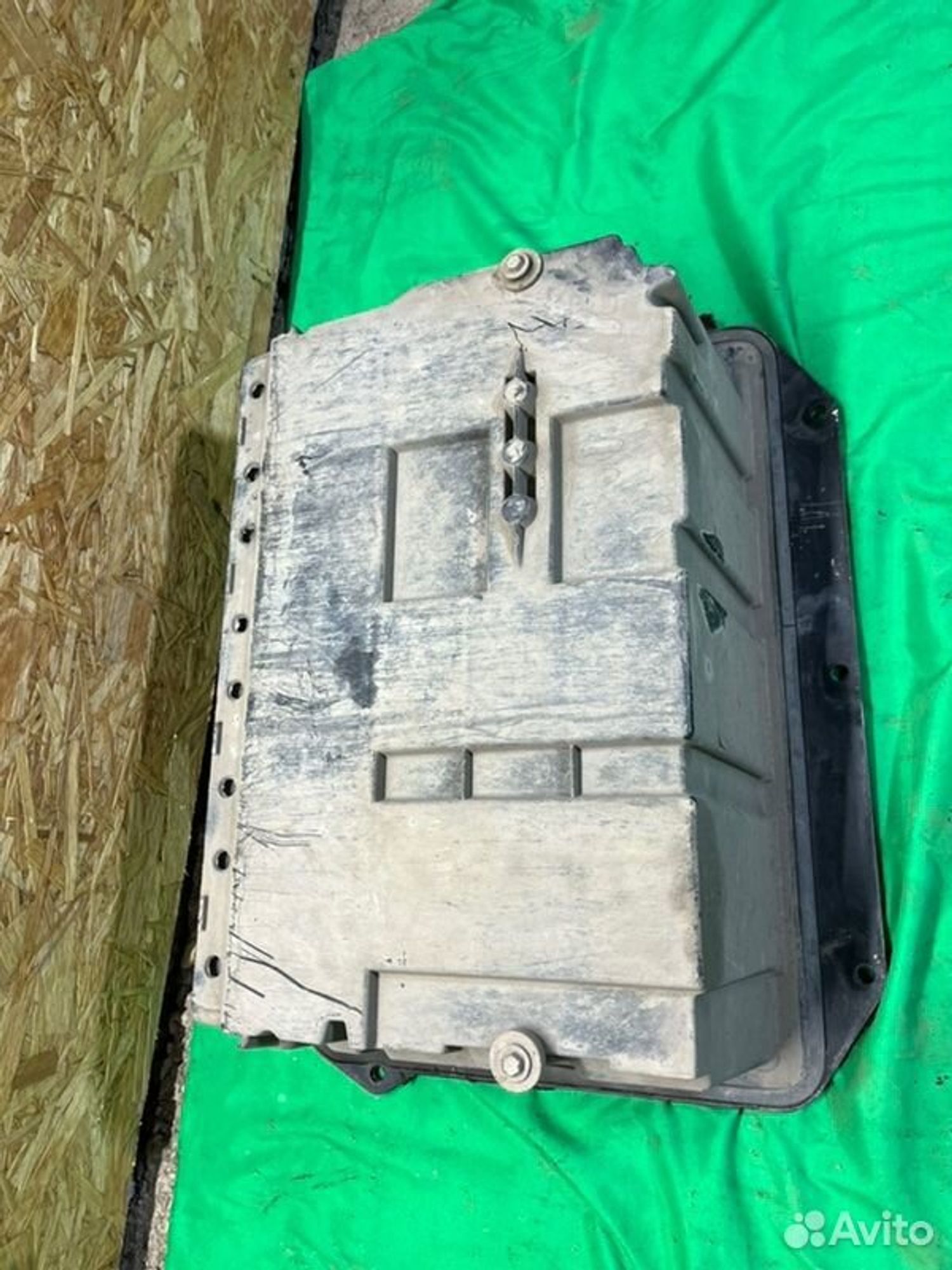 Пластиковая ниша аккумулятора Bmw X5 E53 M54B30, 2000 рублей, Семиозерка