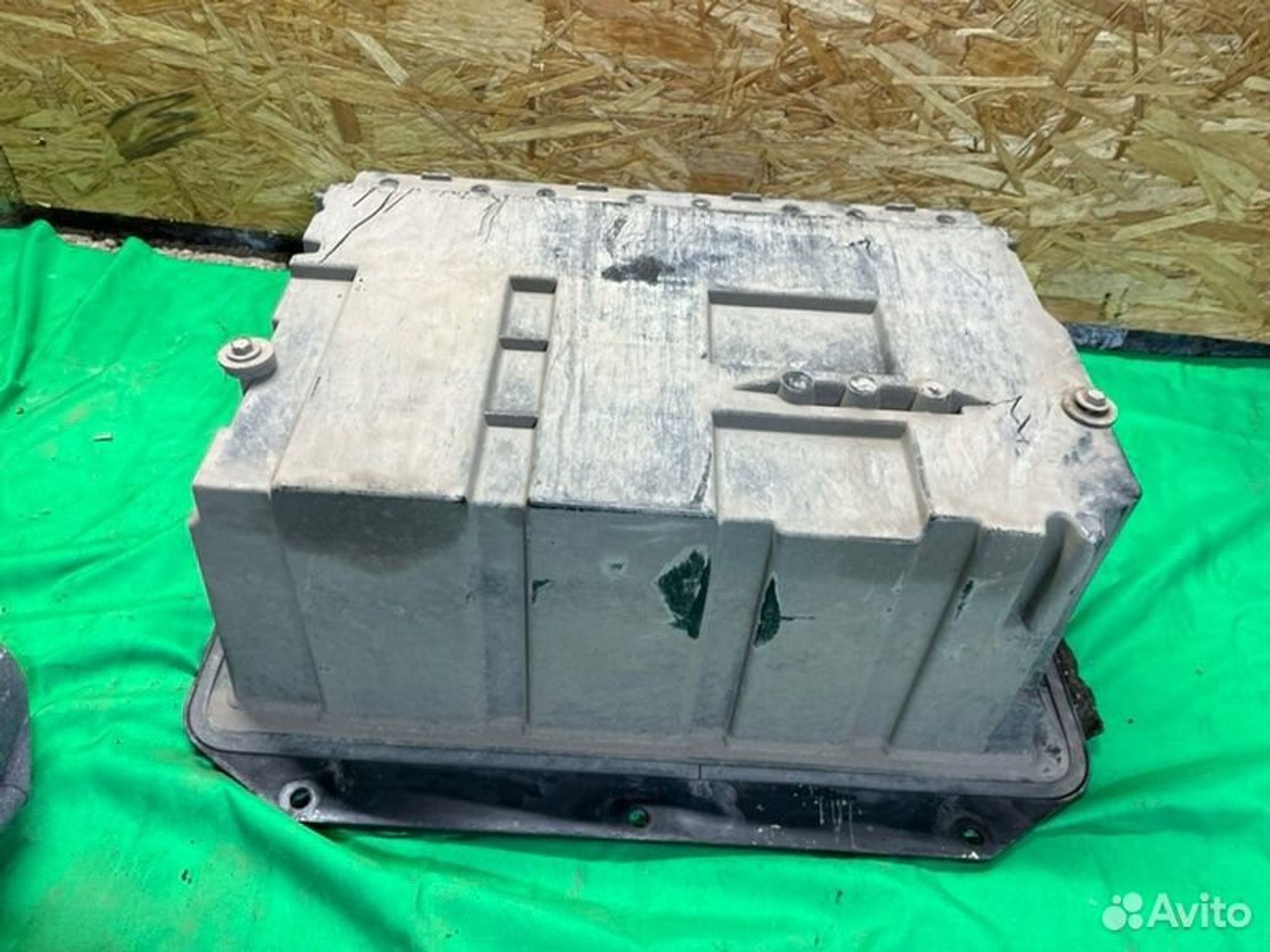 Пластиковая ниша аккумулятора Bmw X5 E53 M54B30, 2000 рублей, Семиозерка