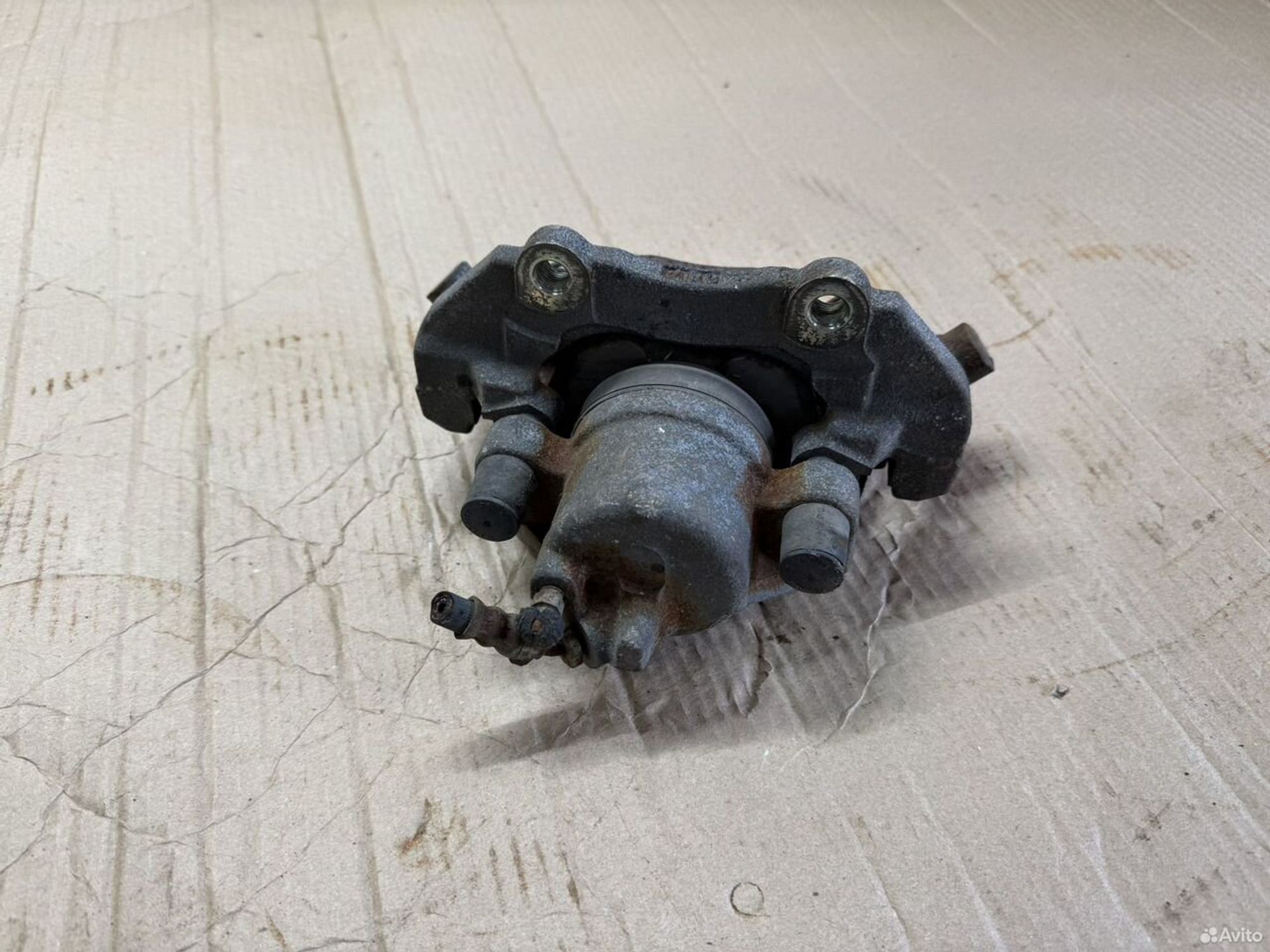 Суппорт тормозной передний левый Mazda 3 bk, 1700 рублей, Семиозерка