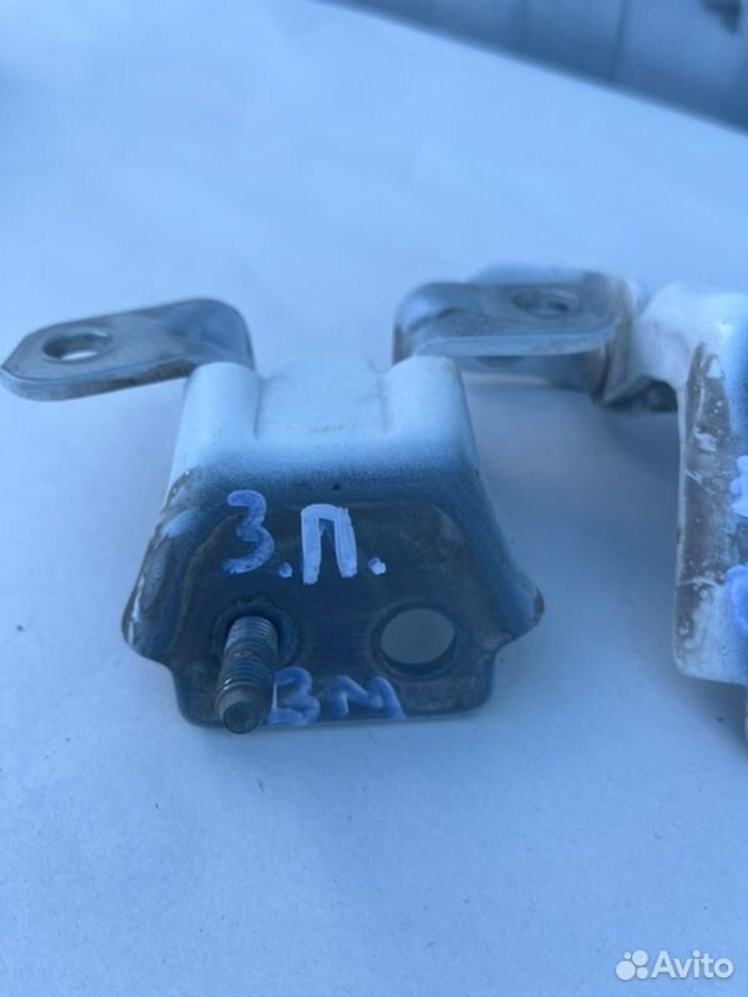 Петля двери задняя правая Mazda 3 BM Z6 2013, 1700 рублей, Семиозерка