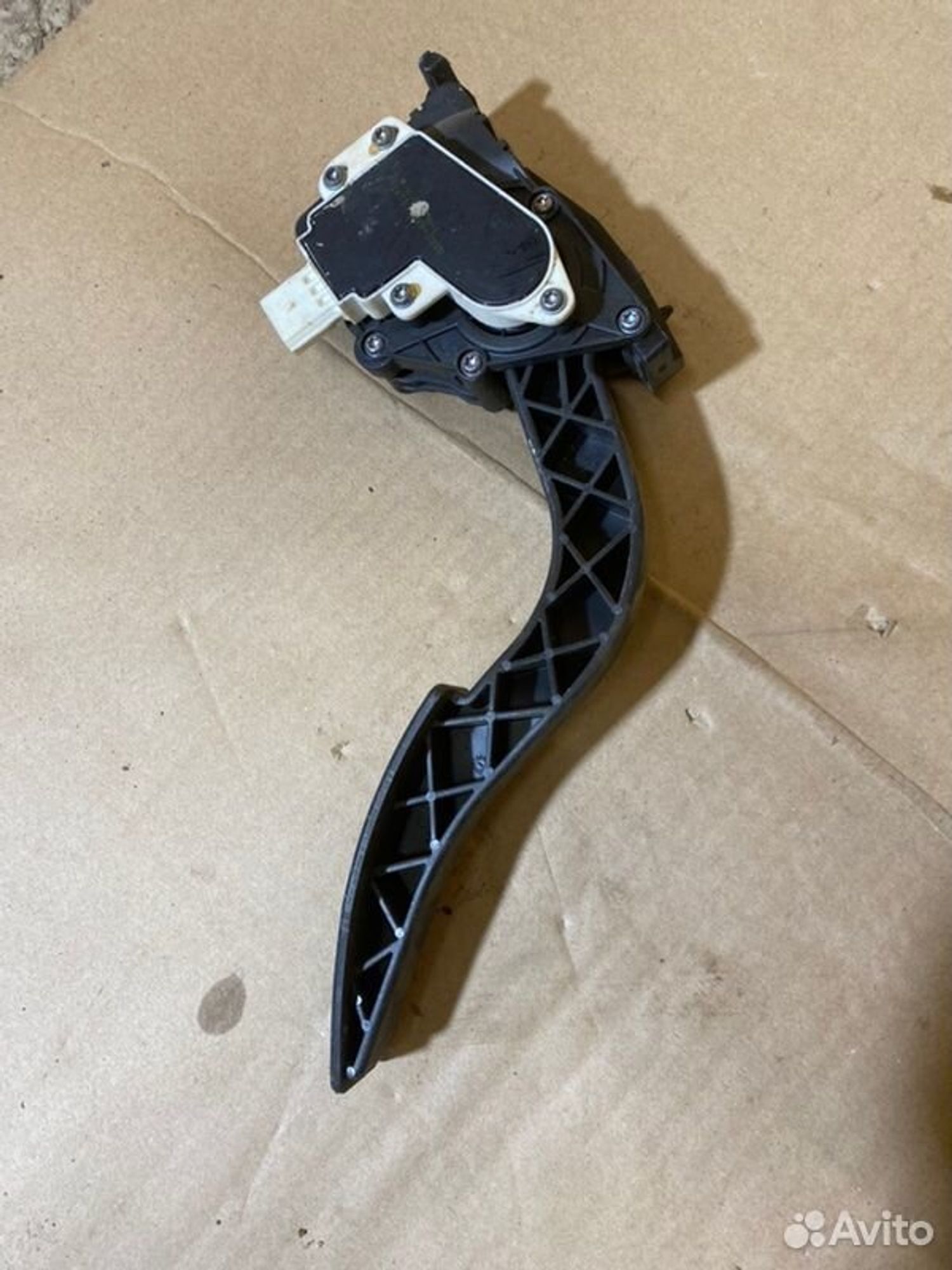 Педаль газа Chevrolet Aveo T300 F16D4 2012, 1800 рублей, Семиозерка