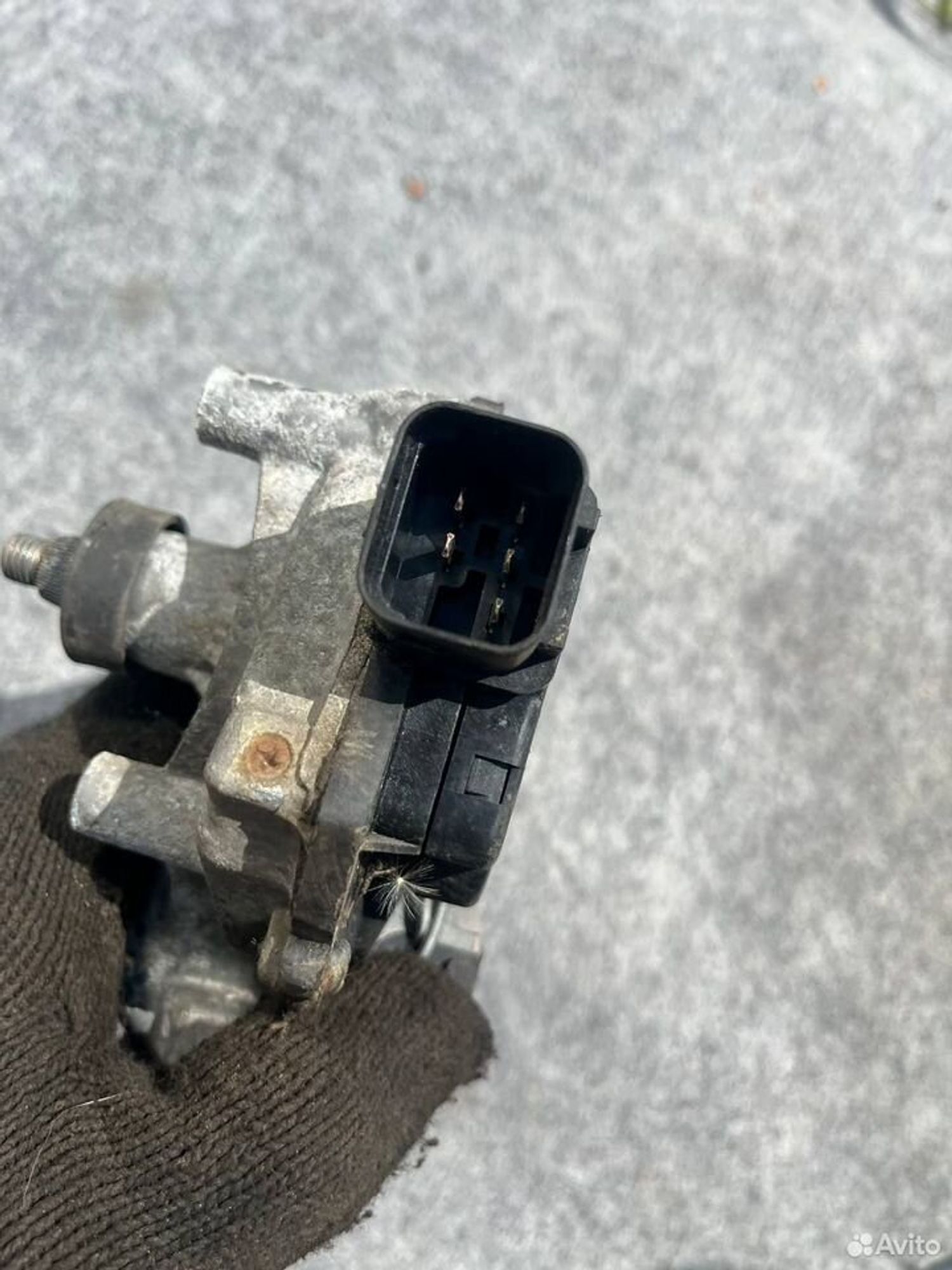 Моторчик дворников передний Hyundai Solaris 1, 2000 рублей, Семиозерка