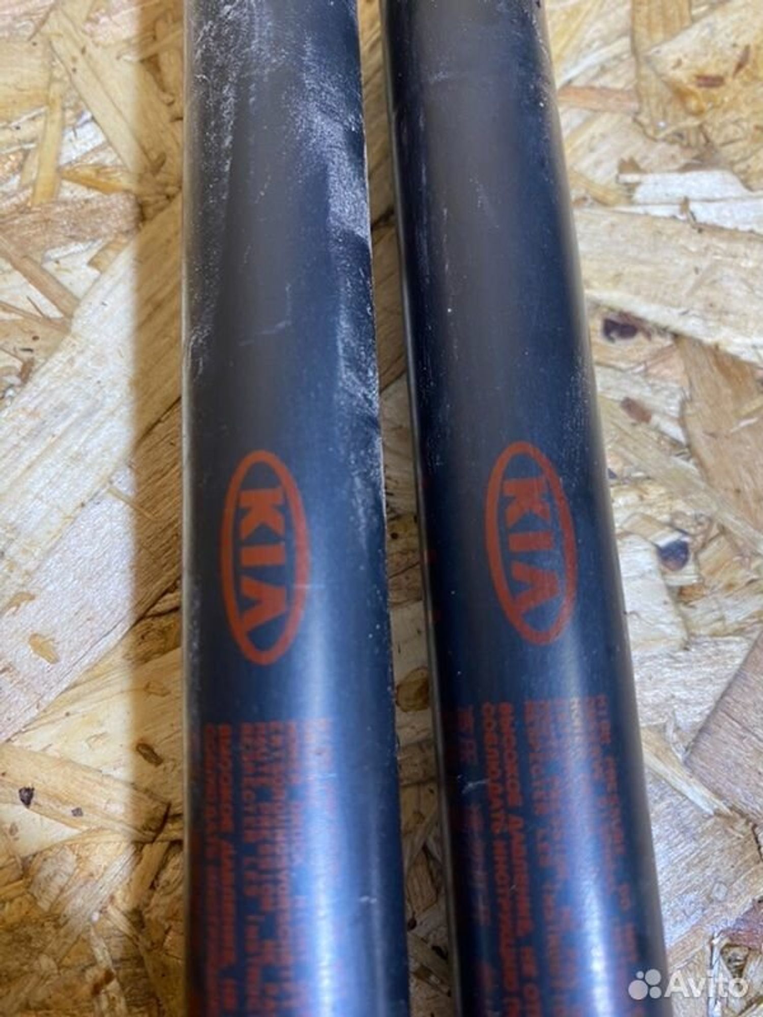 Упор крышки багажника Kia Picanto 2 G4LA 2013, 500 рублей, Семиозерка