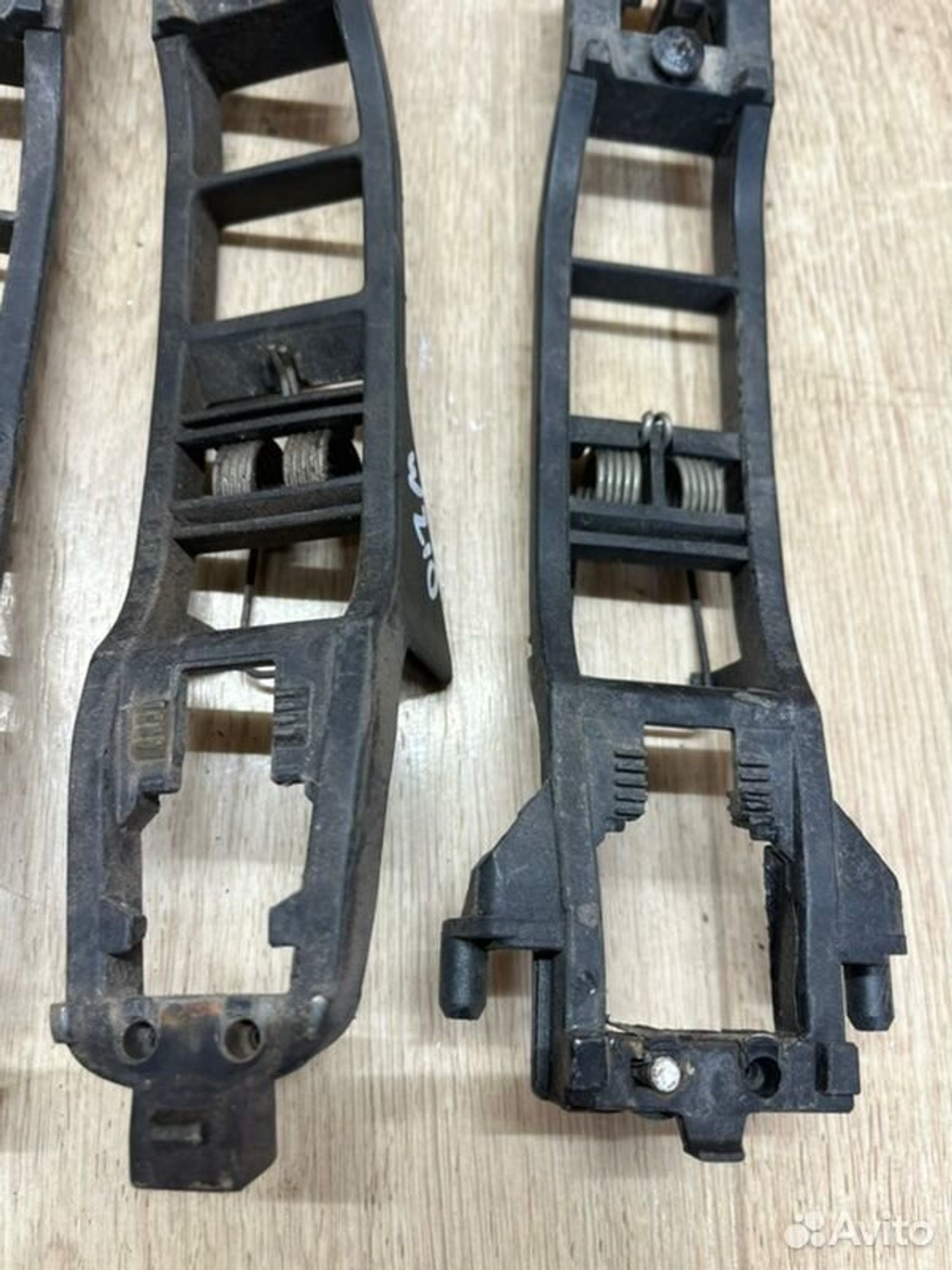 Кронштейн ручки двери Mercedes E240 W210 M112911, 1000 рублей, Семиозерка