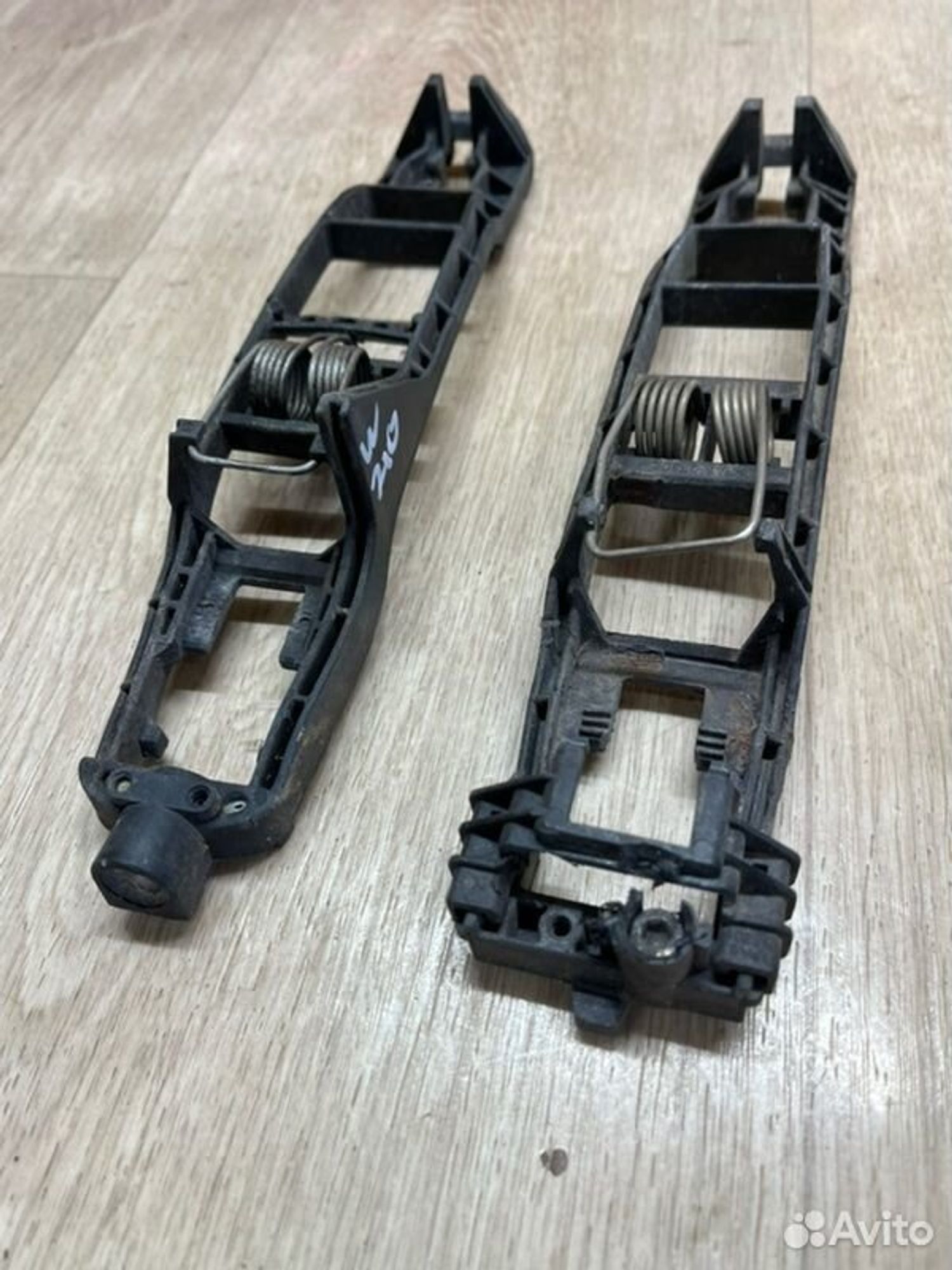 Кронштейн ручки двери Mercedes E240 W210 M112911, 1000 рублей, Семиозерка