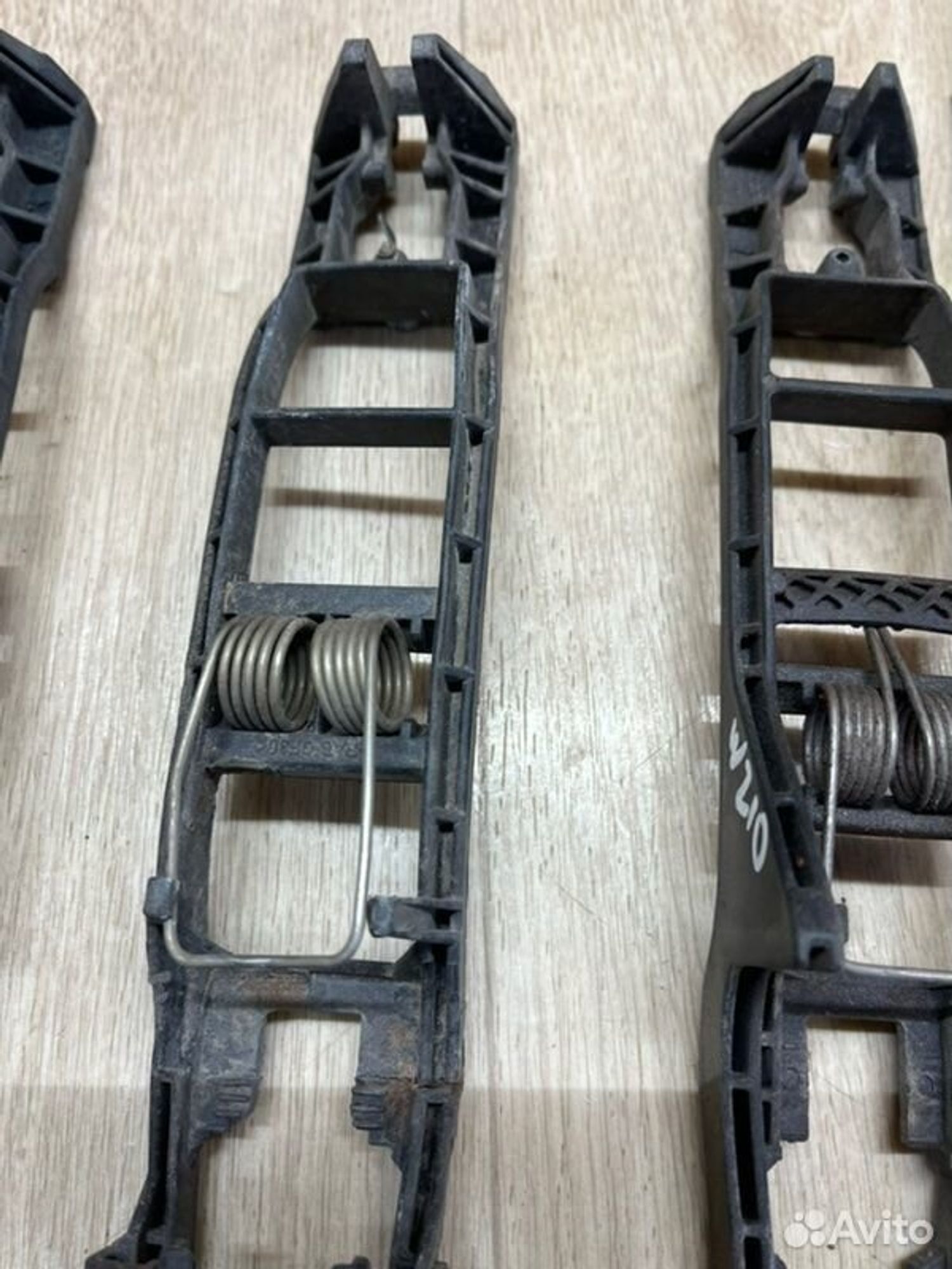 Кронштейн ручки двери Mercedes E240 W210 M112911, 1000 рублей, Семиозерка