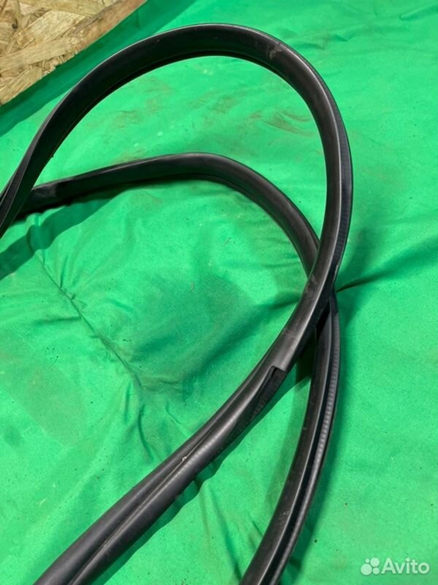 Уплотнитель кузова передний правый Kia Ceed JD, 1100 рублей, Семиозерка