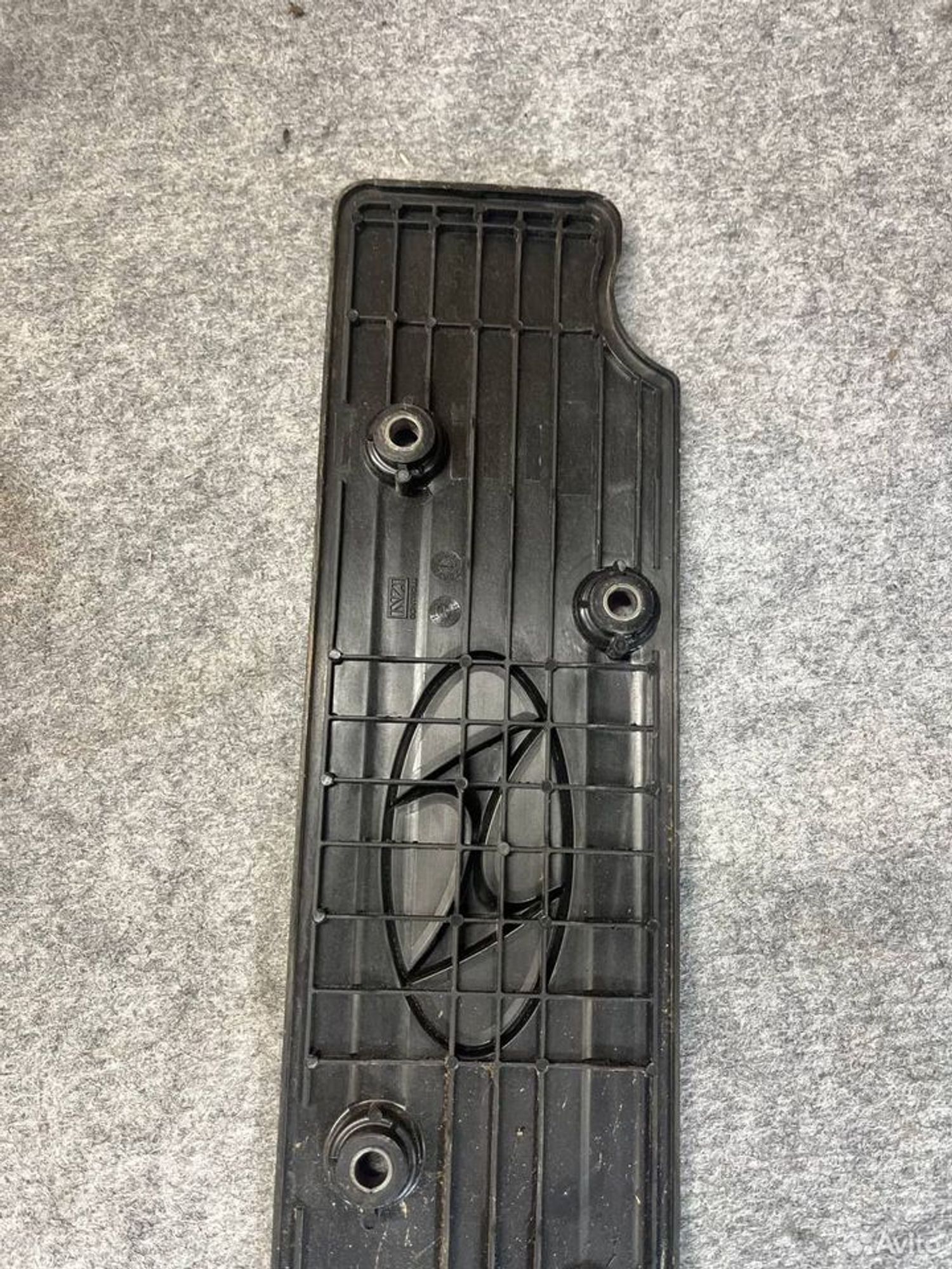 Декоративная крышка двигателя solaris, 1000 рублей, Семиозерка