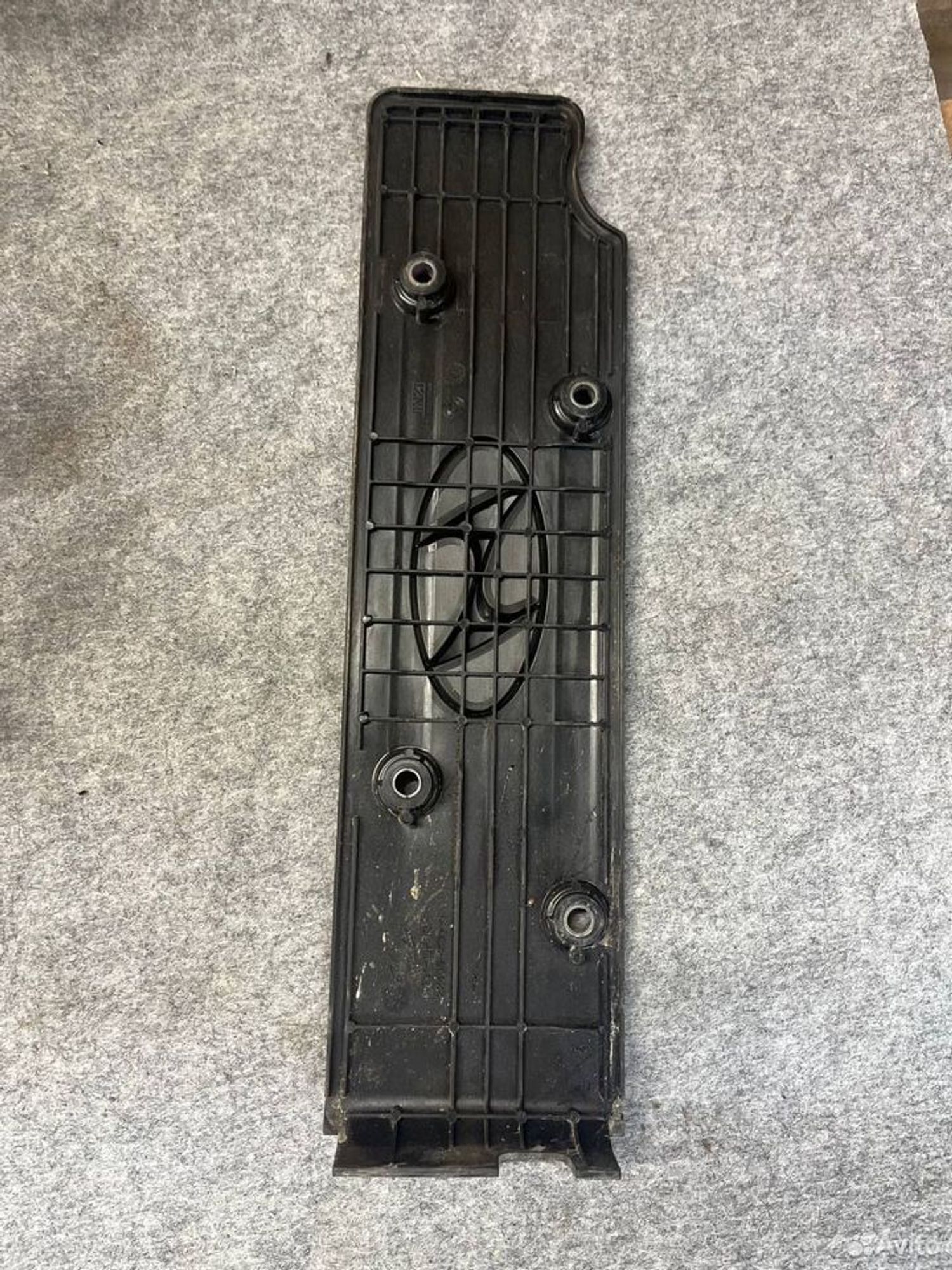 Декоративная крышка двигателя solaris, 1000 рублей, Семиозерка