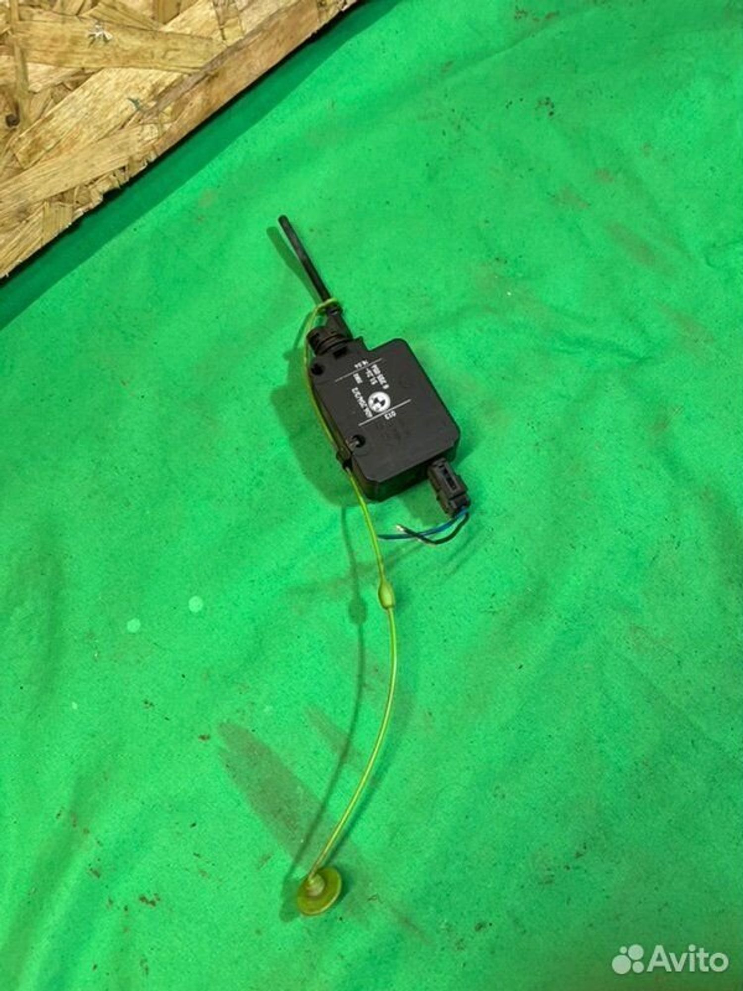 Активатор замка багажника Bmw X5 E53 M54B30 2002, 1000 рублей, Семиозерка